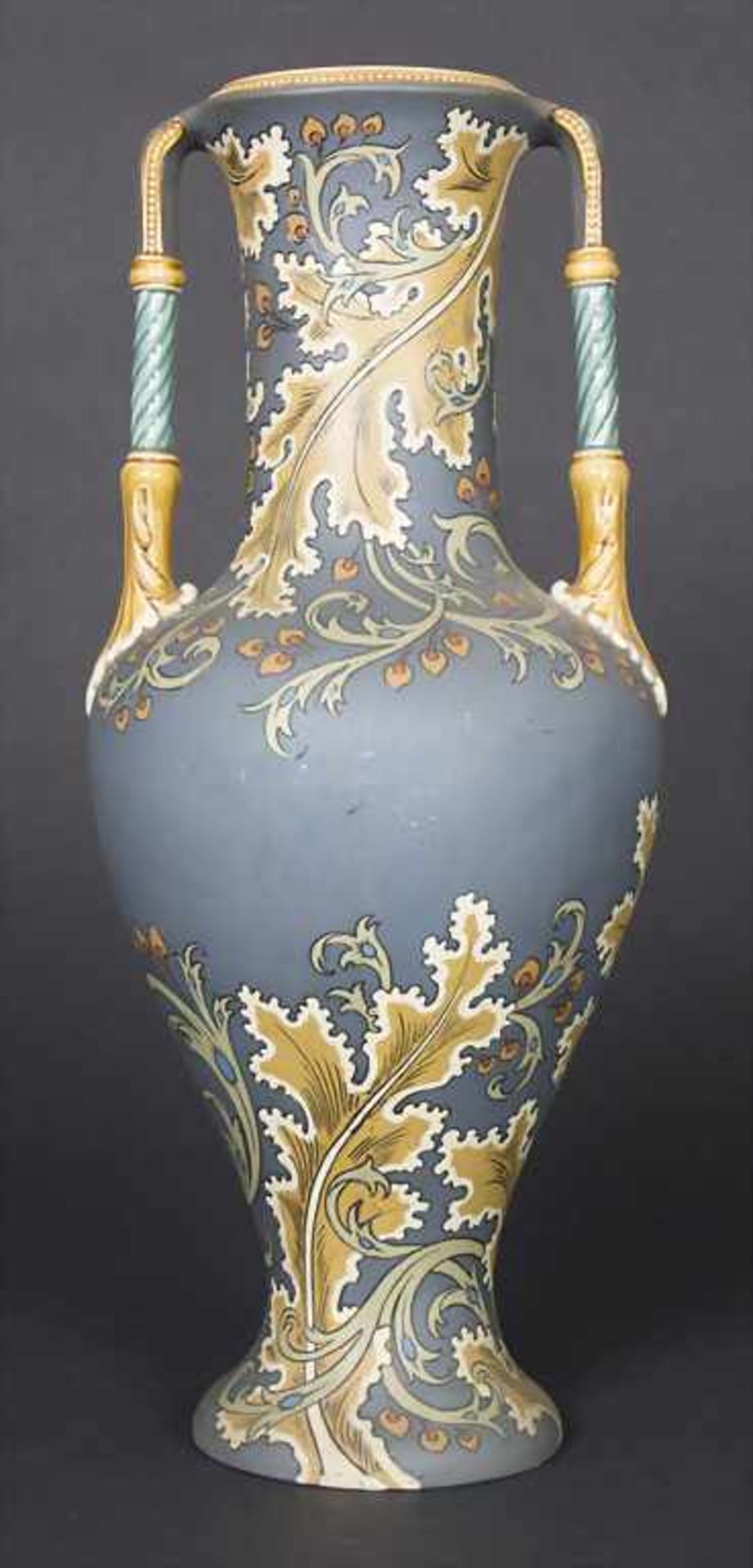 Jugendstil Henkelvase / An Art Nouveau vase with 2 handles, Mettlach, um 1900Material: Keramik,