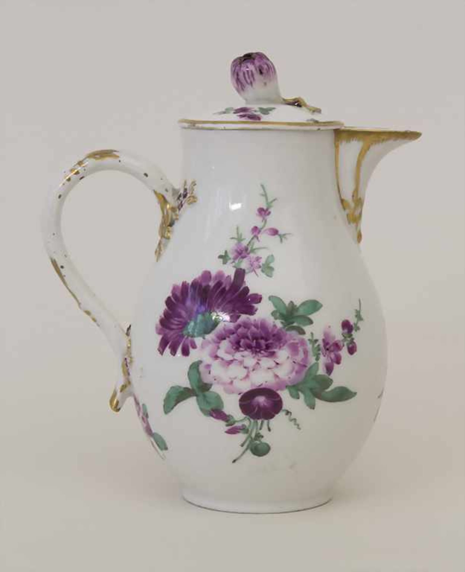 Kännchen mit Blumenmalerei / A small pot with flowers, Meissen, Punktzeit, 1763-1773Material: - Image 3 of 10