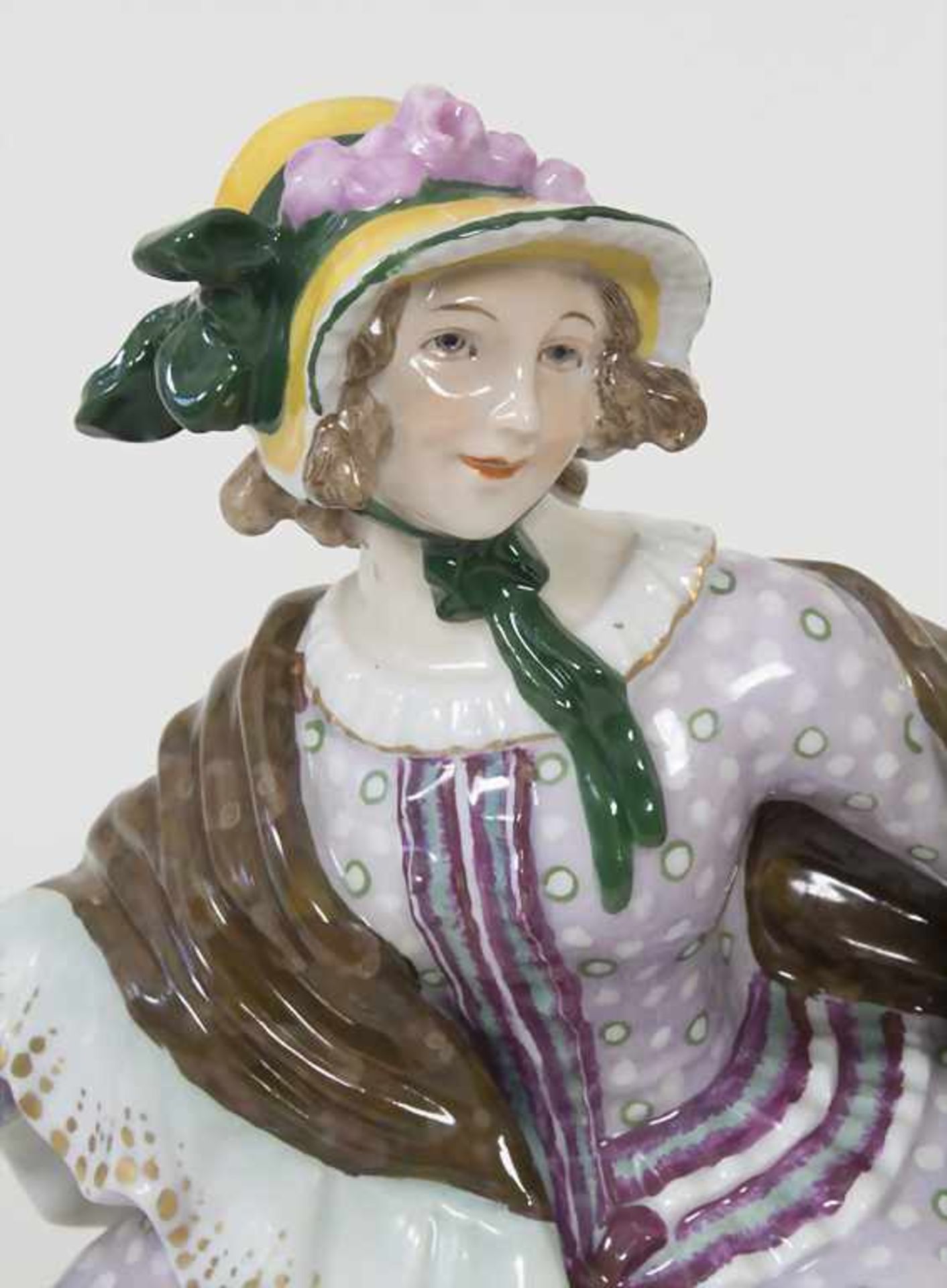 Junge Biedermeier-Dame / A young lady, Passau, um 1900Material: Porzellan, bemalt u. glasiert,Marke: - Bild 7 aus 7