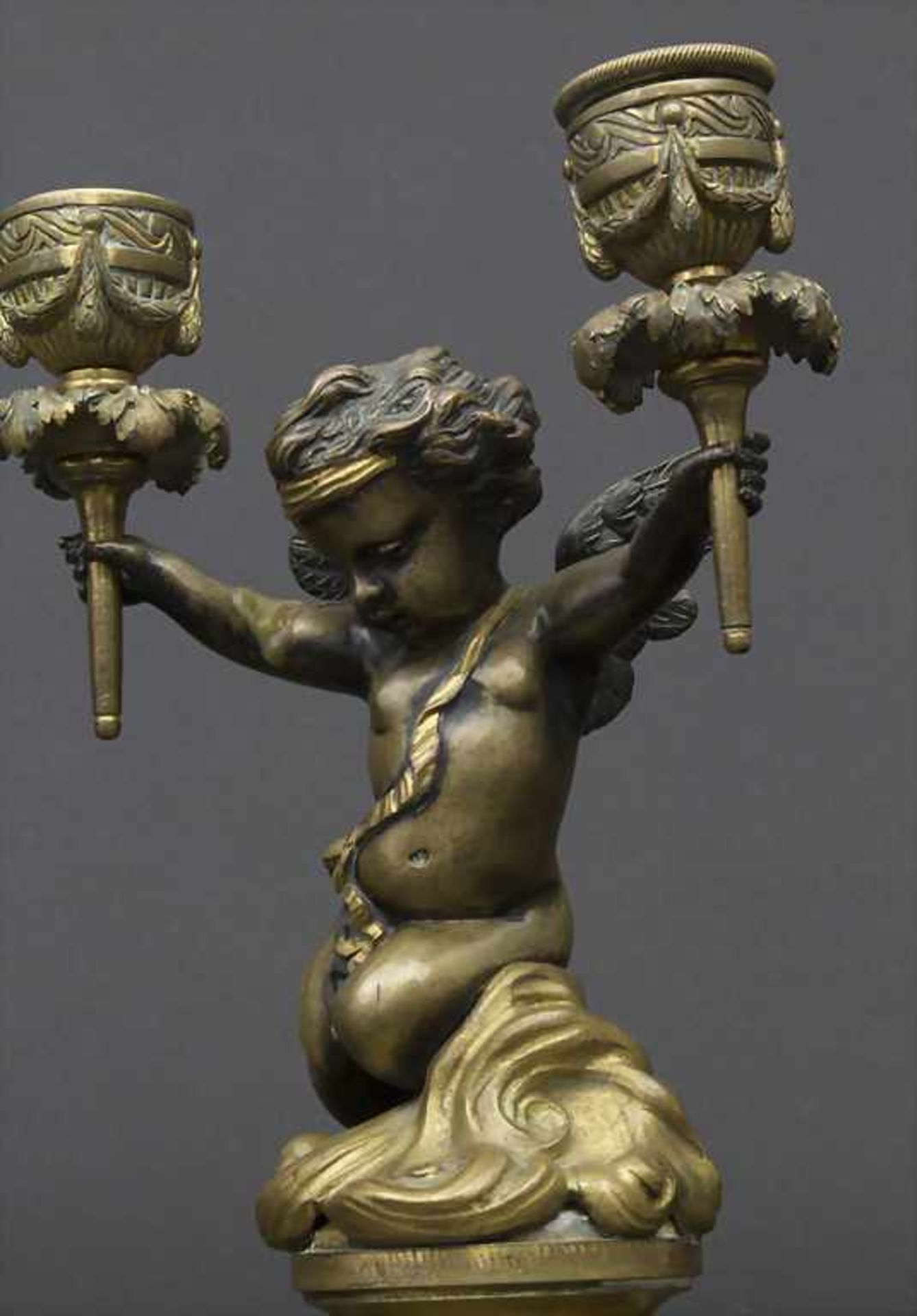 Paar figürliche Bronzeleuchter / A pair of candle sticks, Frankreich, 19. Jh.Material: Bronze mit - Image 5 of 5