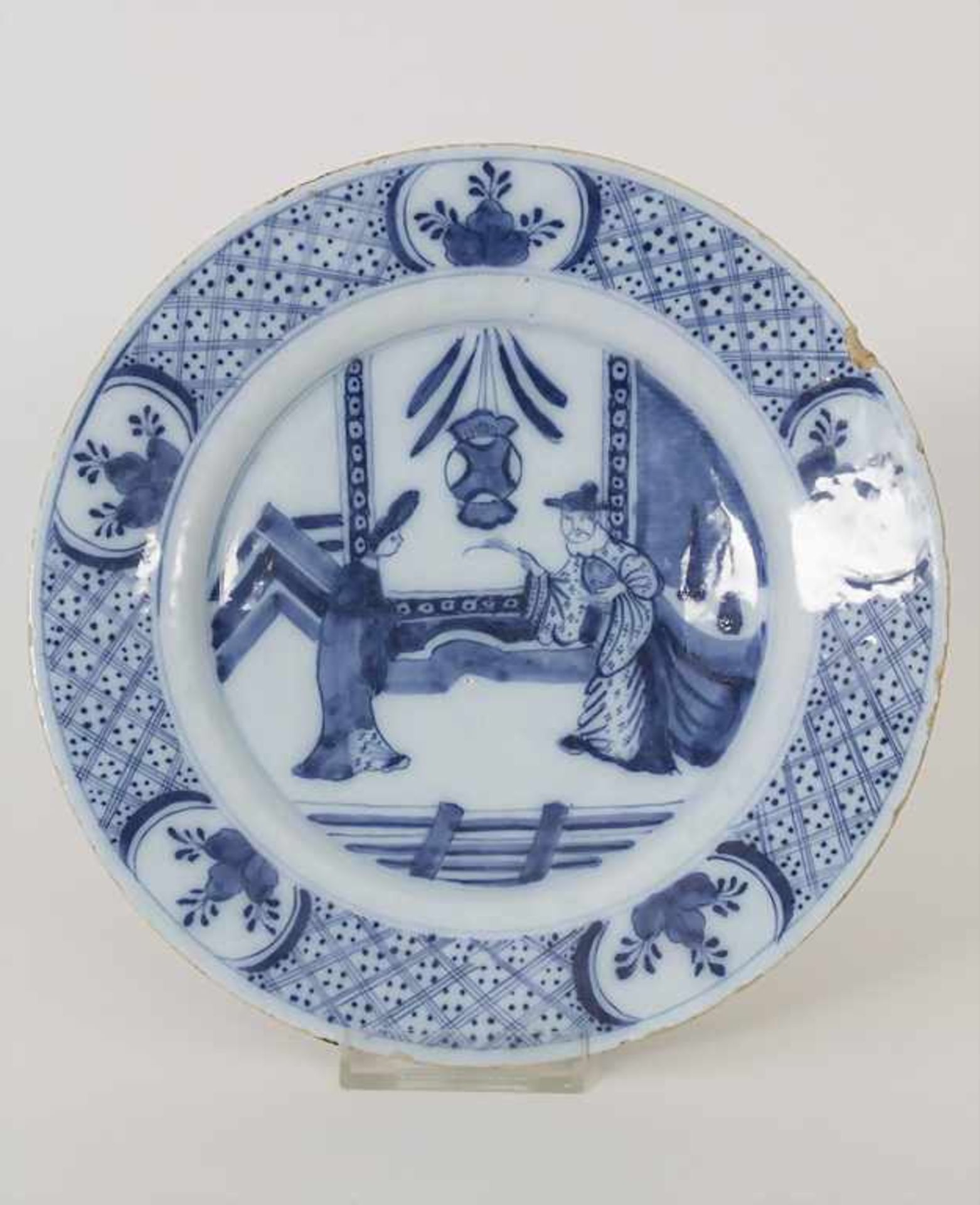 Fayenceteller / A faience plate, Hanau, 18. Jh.Material: Fayence, Chinoiserie unterglasurblau,Marke: