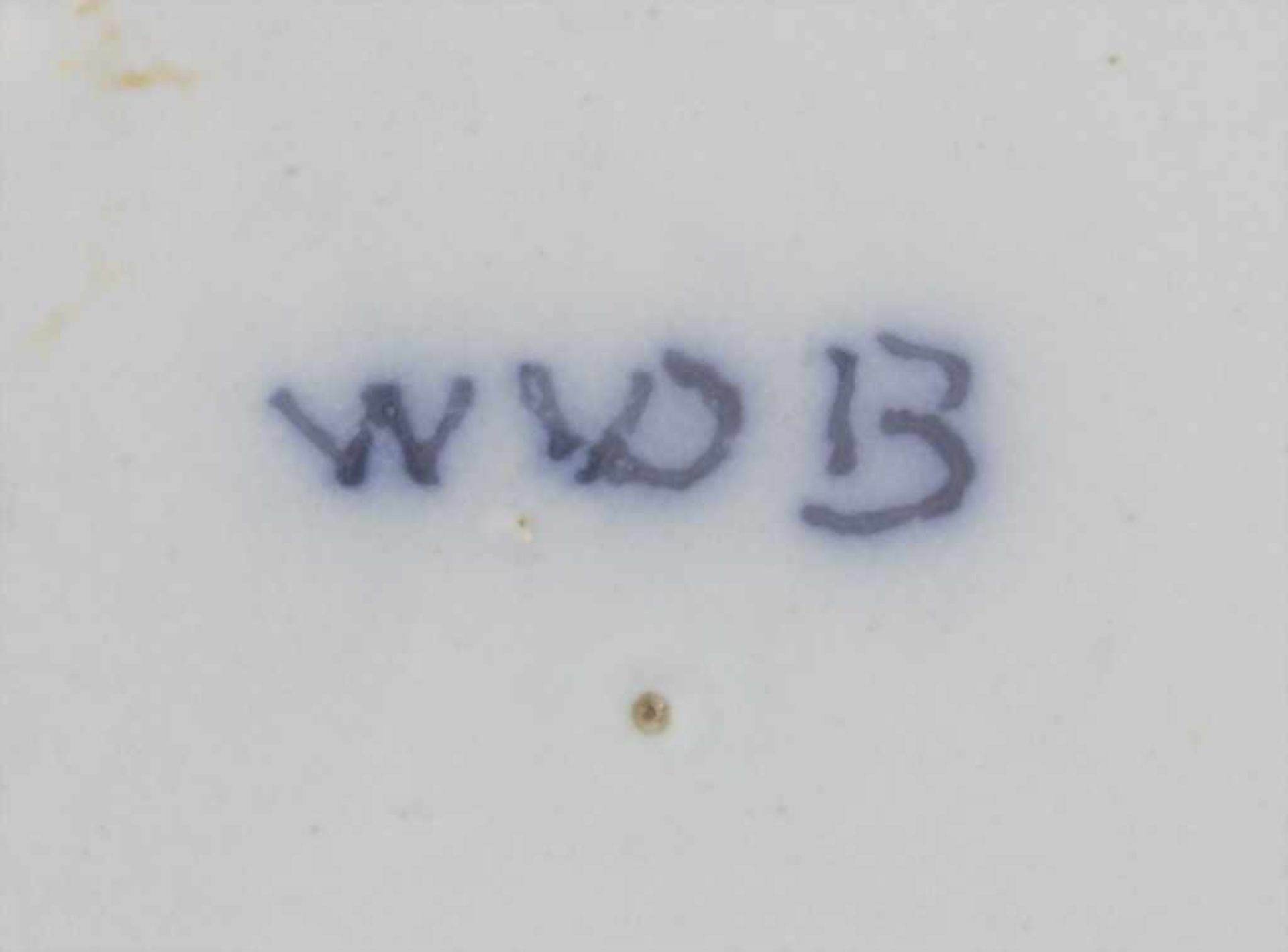 Fayenceteller / A faience plate, Hanau, 18. JhMaterial: Fayence, Chinoiserie unterglasurblau, - Image 4 of 4