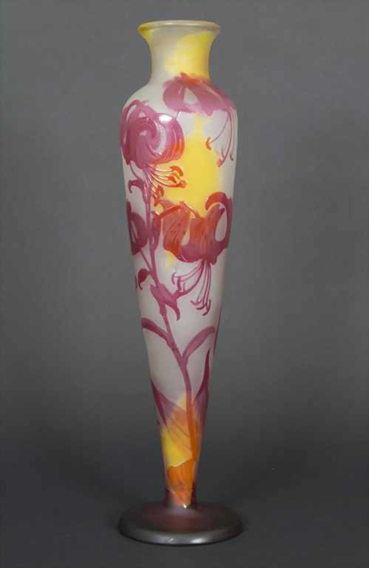 Große Jugendstil Vase mit Lilien / A large Art Nouveau vase with lilies, Emile Gallé, Ecole de