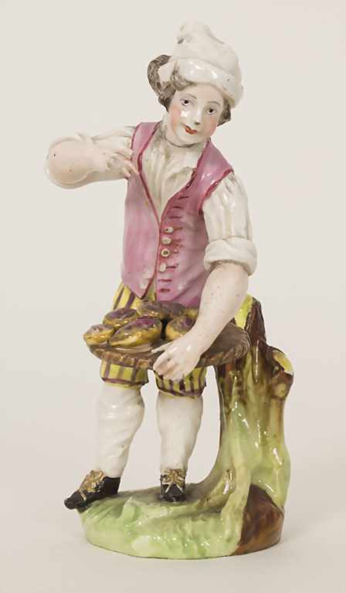 Bäckerjunge mit Backwaren / A baker's boy with pastries, wohl Niderviller, um 1770Material: Fayence, - Image 5 of 6