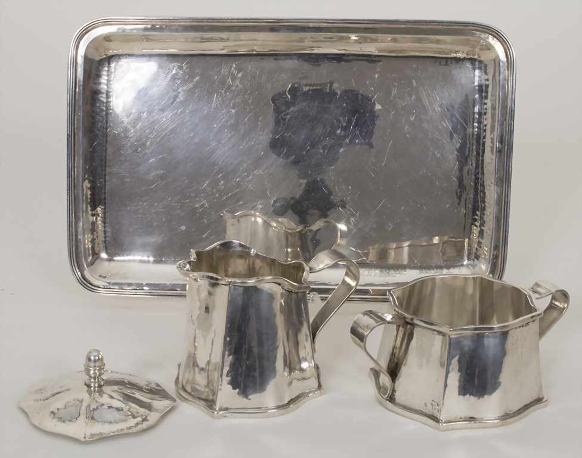 Tablett mit Zuckerdose und Milchkännchen / A silver tray with sugar bowl and milk jug, Argentiria - Bild 3 aus 5