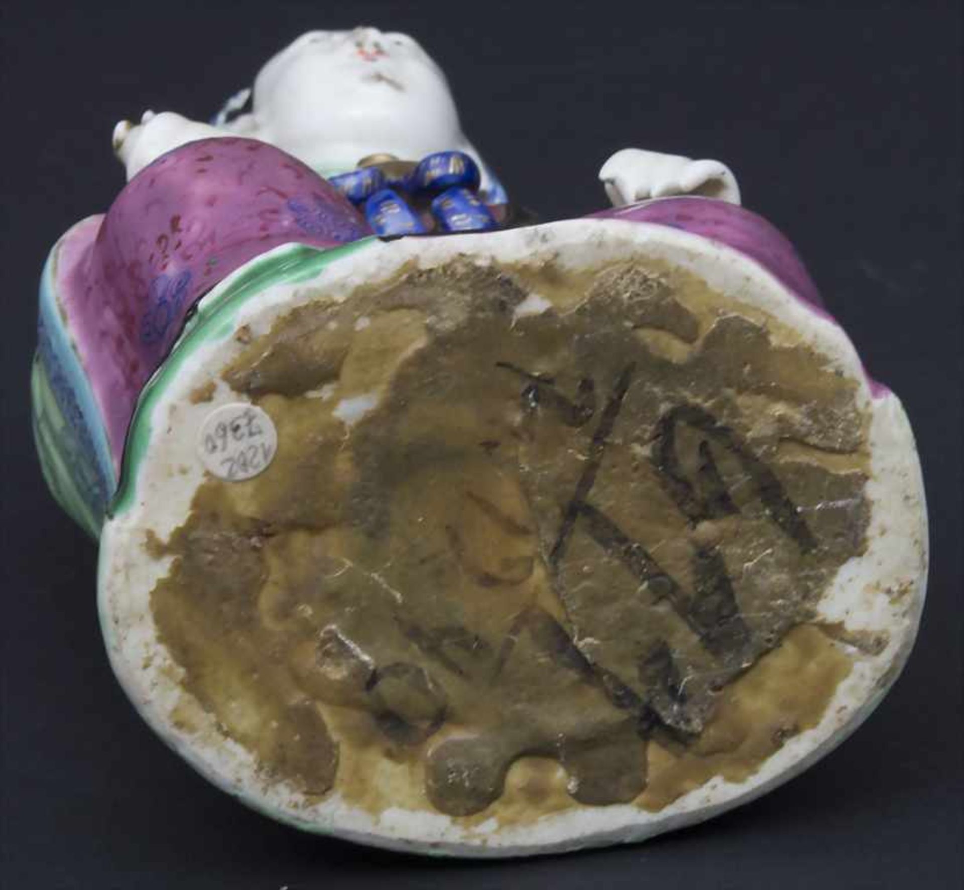 Guanjin bzw. Räuchergefäß, China, Qing-Dyastie, 18.Jh.Material: Porzellan, polychrom bemalt, - Image 5 of 6