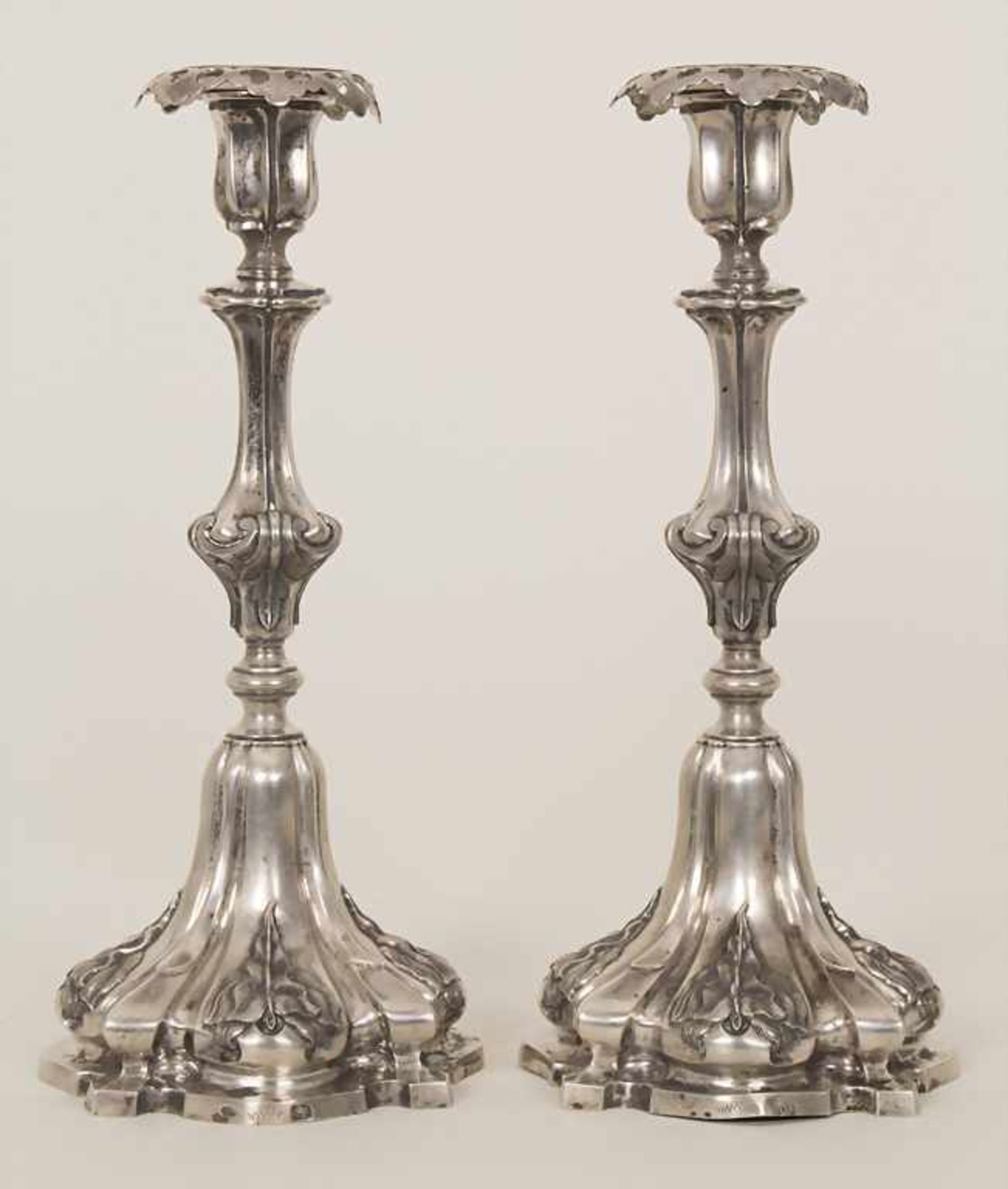 Paar Barock Kerzenleuchter / A pair of Baroque silver candlesticks, Porto, 19. Jh.Material: Silber, - Bild 2 aus 6