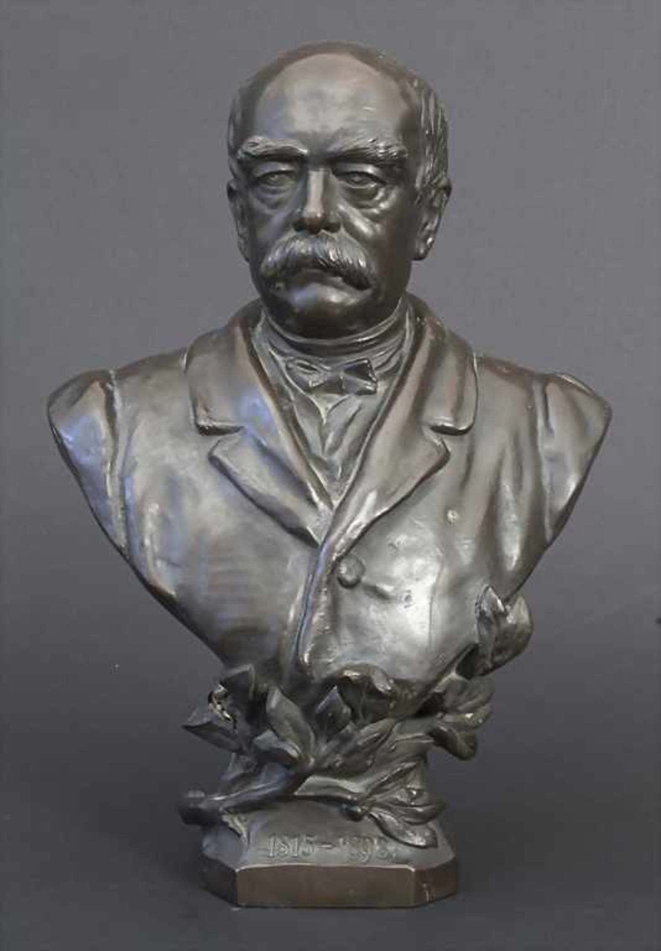 Bismarck Büste / A Bismarck bust, C. Krauß, um 1900Material: Kupfer patiniert,Signatur: C. Krauß (