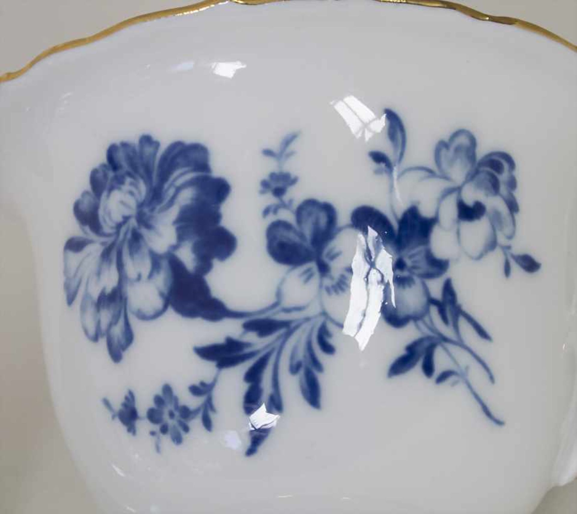 2 Mokkatassen mit Untertassen 'Blaue Blume' / A set of 2 mocha cups and saucers 'Blue Flower', - Image 8 of 14