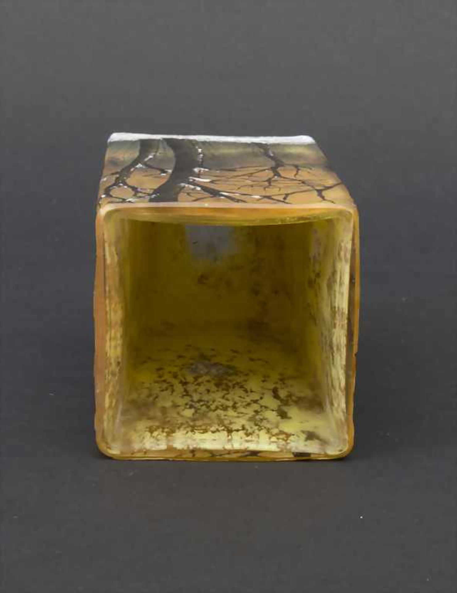 Vierkantvase / A square shaped vase, Daum Frères, Ecole de Nancy, Frankreich, um 1900Material: - Image 4 of 5