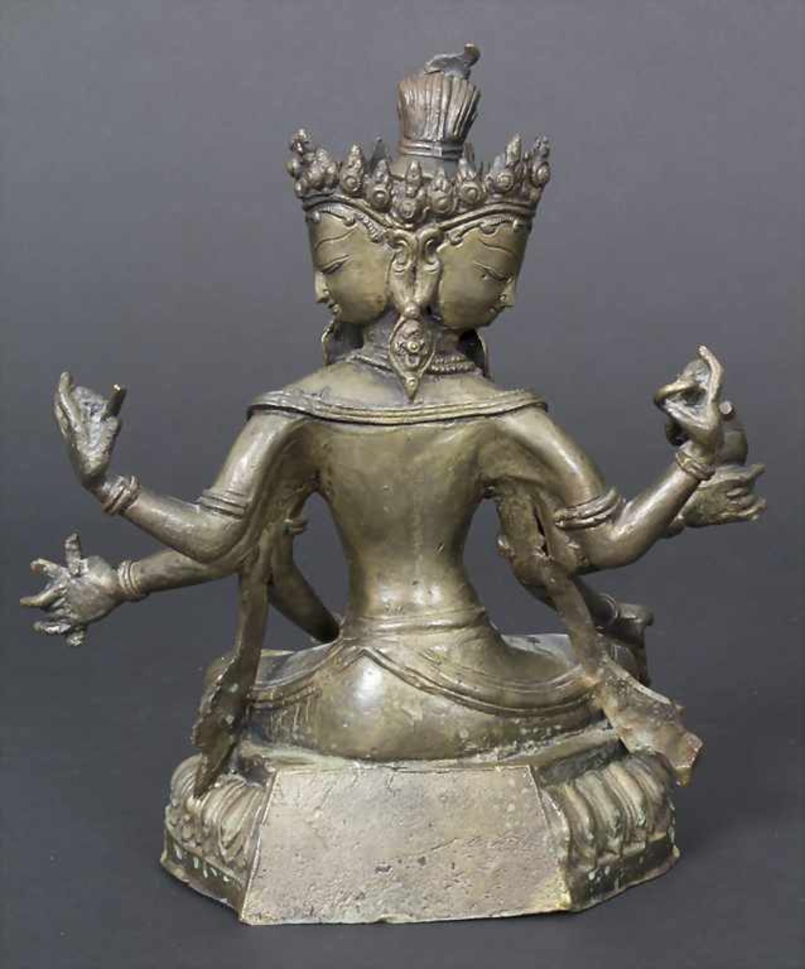 Dreiköpfige-Tara, Ushnishavijaya, Tibet, wohl 18./19. Jh.Material/Technik: Bronze, mit schön - Image 3 of 6