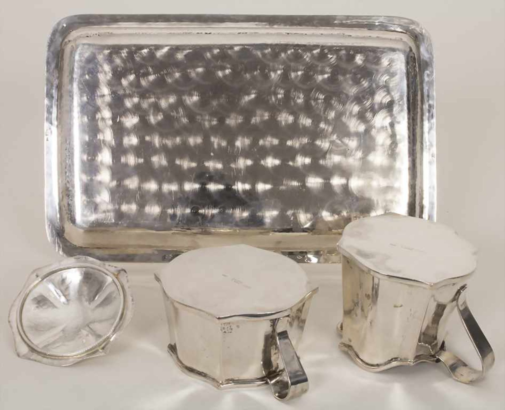 Tablett mit Zuckerdose und Milchkännchen / A silver tray with sugar bowl and milk jug, Argentiria - Bild 4 aus 5