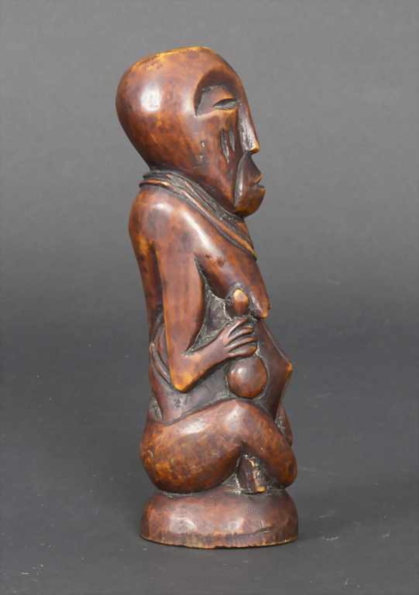 Elfenbein Statuette der Lega, Nordkongo, um 1930Material: Elfenbein braun patiniert,Stamm der Lega- - Bild 2 aus 4