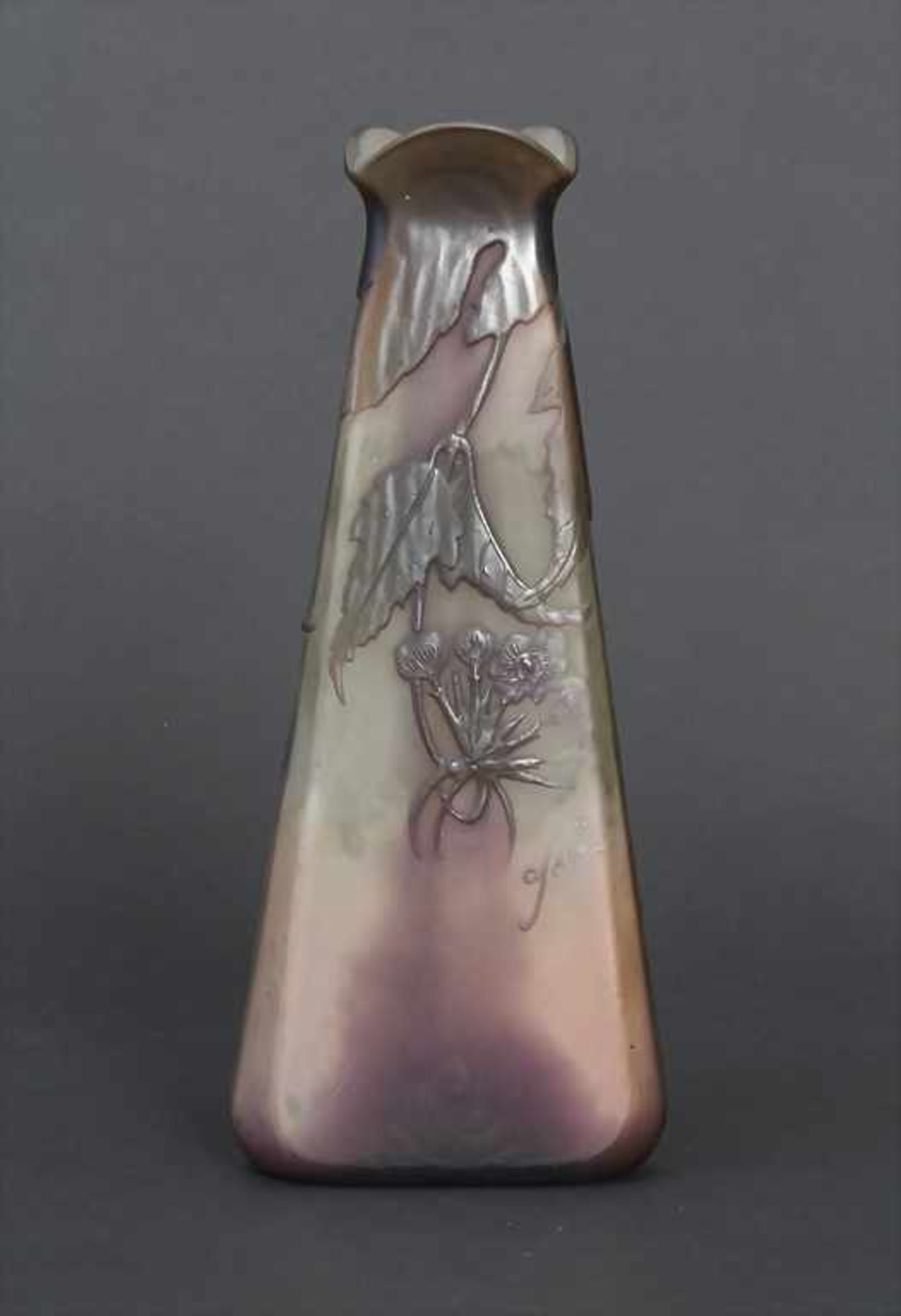 Jugendstil Vase / An Art Nouveau vase, Emile Gallé, Ecole de Nancy, um 1920Material: farbloses Glas, - Image 3 of 6