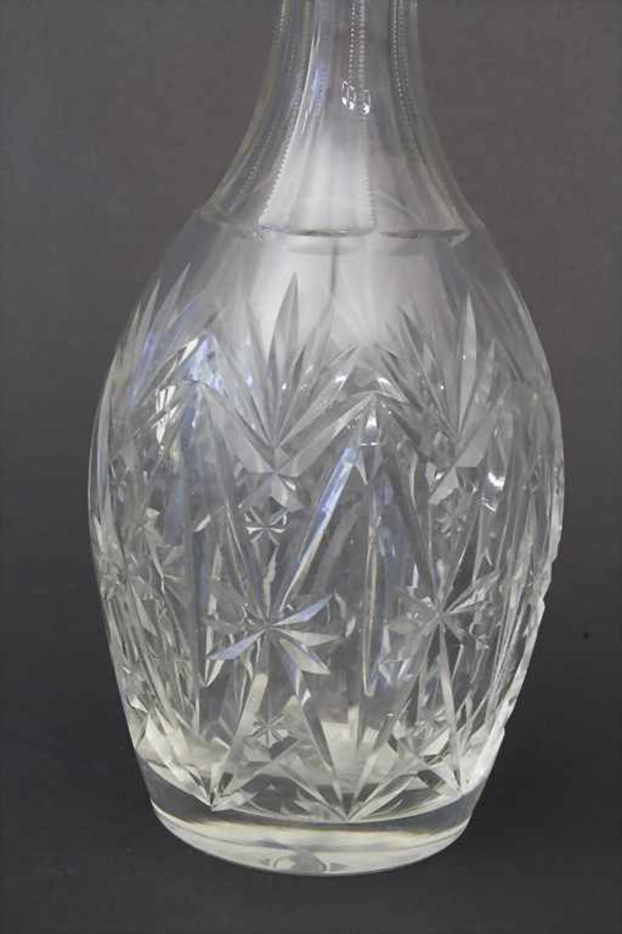 Kristallkaraffe mit Silbermontierung / A cut glass vase with silver mount, deutsch, um 1950Material: - Bild 2 aus 5