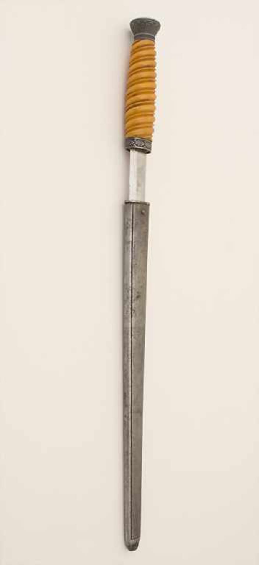 Luftwaffendolch / An air force dagger, 3. ReichMaterial: Stahlklinge, Stahlscheide, Griff in