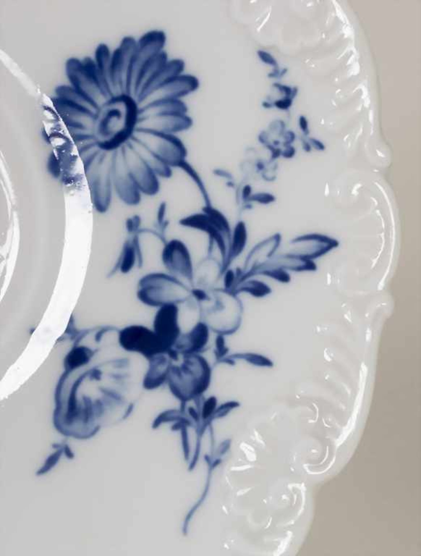 2 Mokkatassen mit Untertassen 'Blaue Blume' / A set of 2 mocha cups and saucers 'Blue Flower', - Bild 13 aus 14