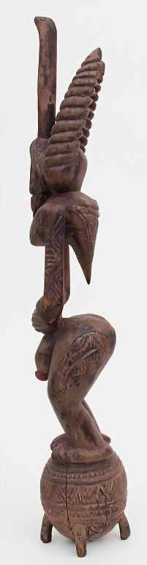 Männliche Figur / A male figure, Igala, NigeriaMaterial: Holz, rotbraune Patina,Höhe: 57 cm, - Image 3 of 4