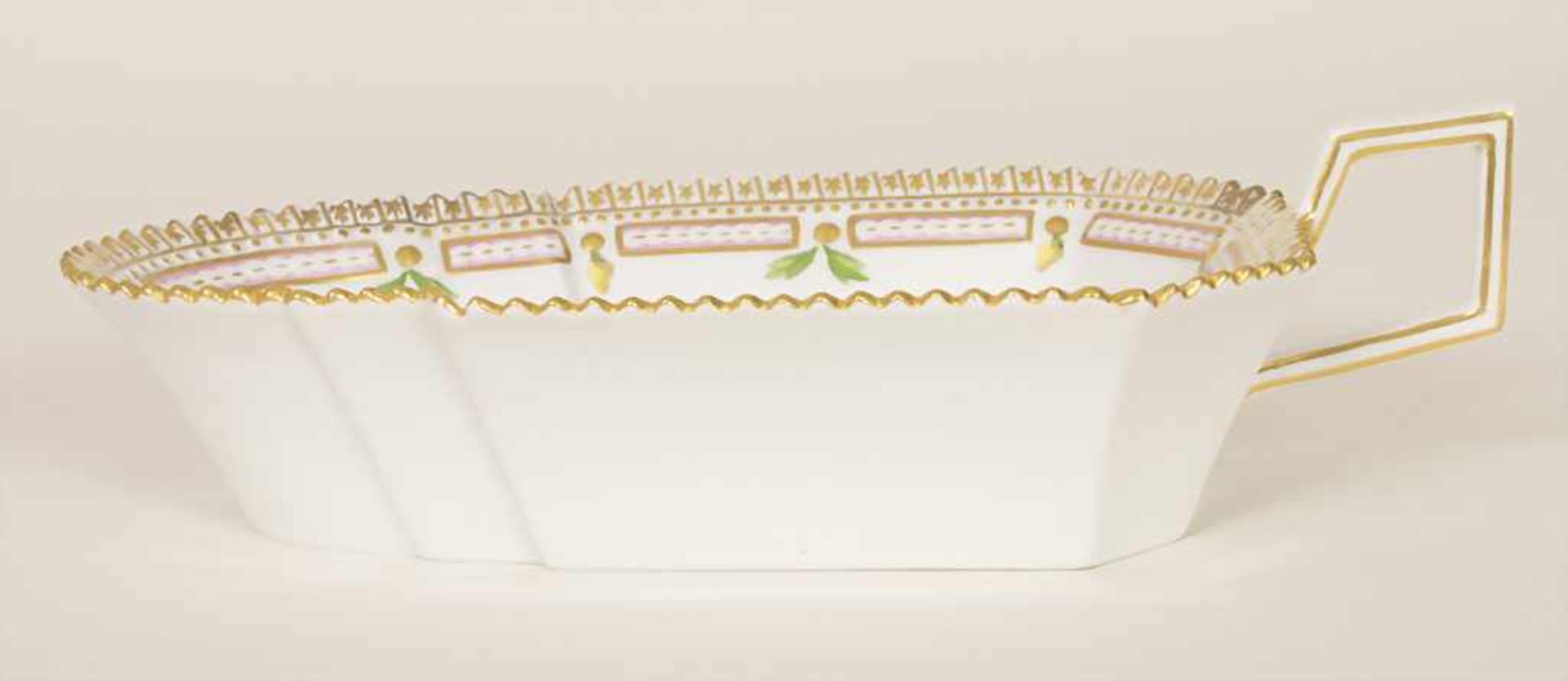 Butter Sauciere / Henkelschale mit Winterling / A butter sauce boat / handled dish with winter - Image 3 of 5