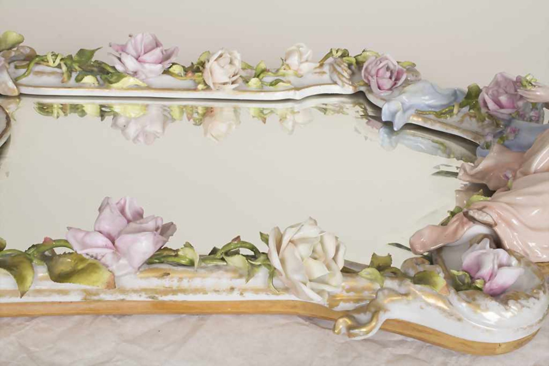 Wandspiegel mit Allegorie 'Flora' / A mirror with allegory 'Flora', wohl Frankreich, um - Image 10 of 12