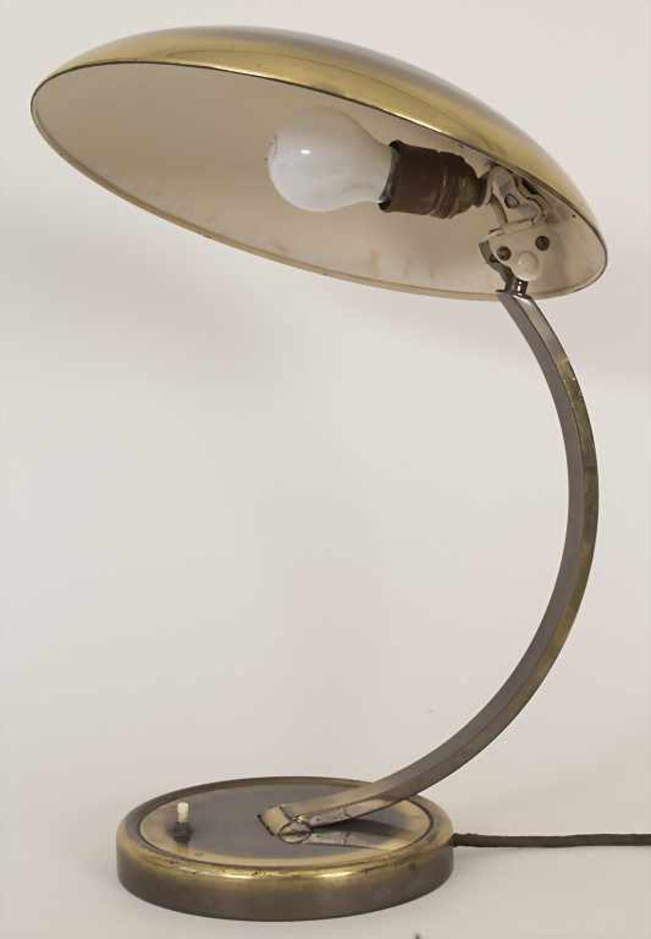 Schreibtischlampe / A table desk lamp, Kaiser Idell, um 1950Material: Messing,Entwurf: Christian
