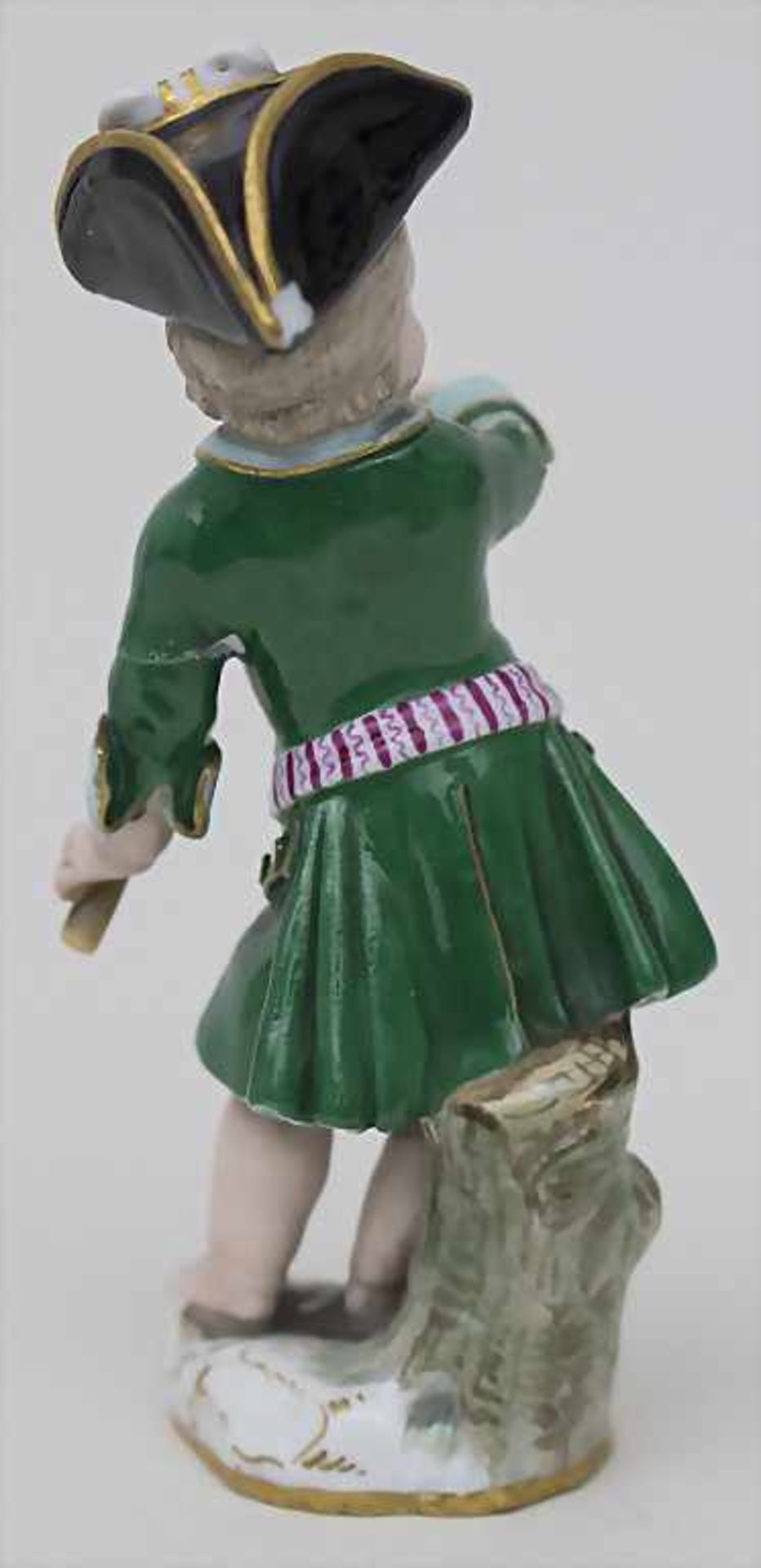 Kleine verkleidete Amorette / A small disguised amoretto, Meissen, 19. Jh.Material: Porzellan, - Bild 3 aus 9