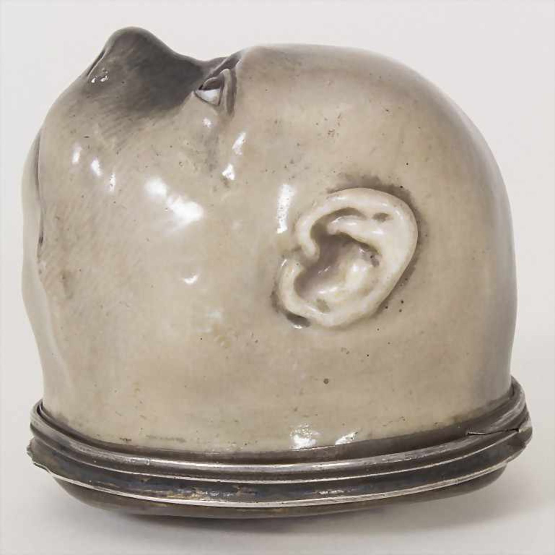 Tabatiere 'Mopskopf' / A snuff-box in the form of a pug's head, Meissen, um 1750Material: Porzellan, - Bild 8 aus 11