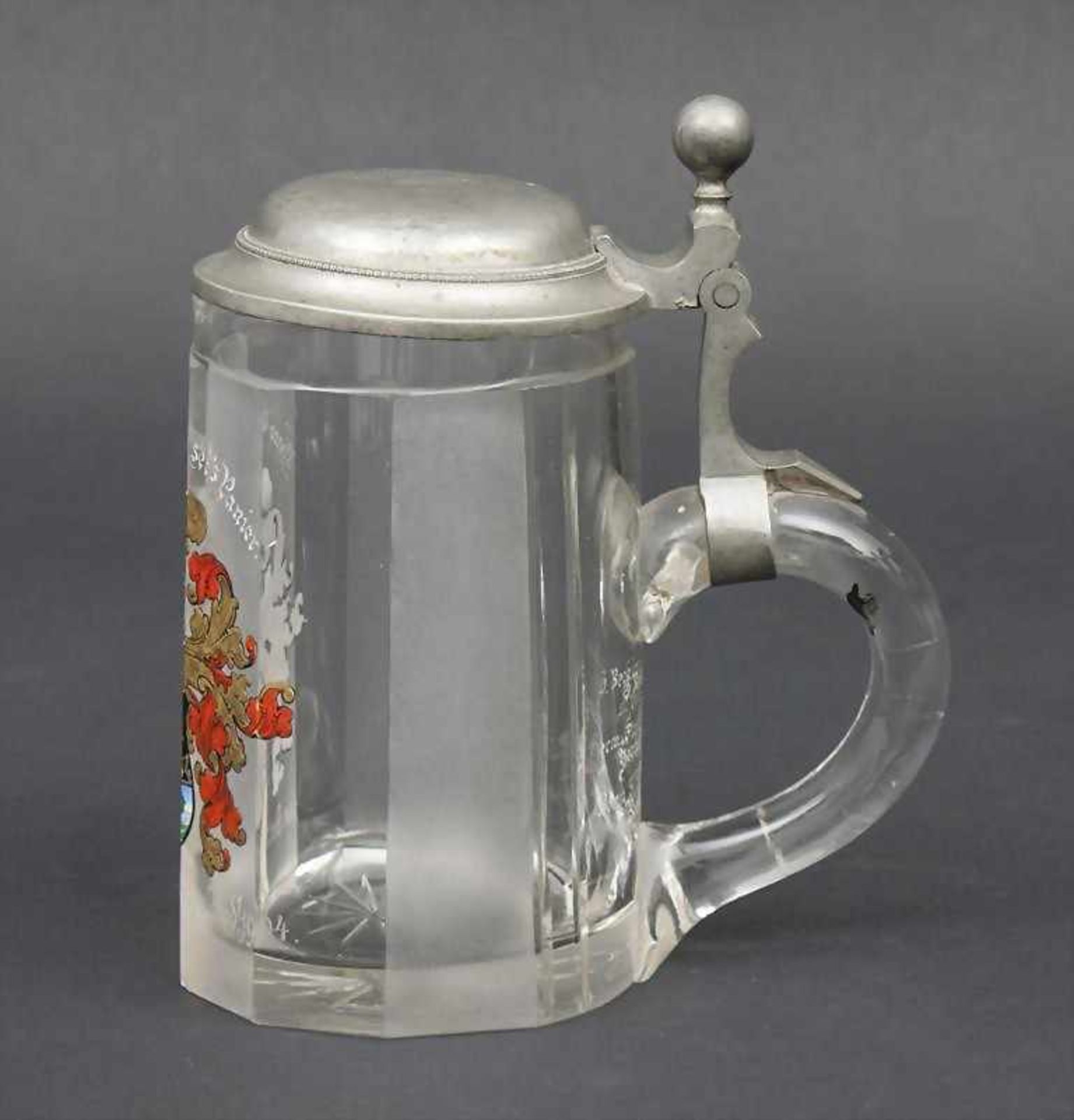 Studentika Bierkrug, deutsch, um 1926Material: Glaskrug mit Zinndeckel, Emailmalerei, datiert - Image 2 of 4