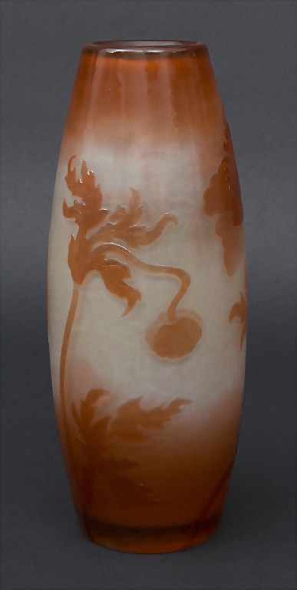 Jugendstil Vase mit Mohn / An Art Nouveau cameo glass vase with poppy flowers, Emile Gallé, Nancy,