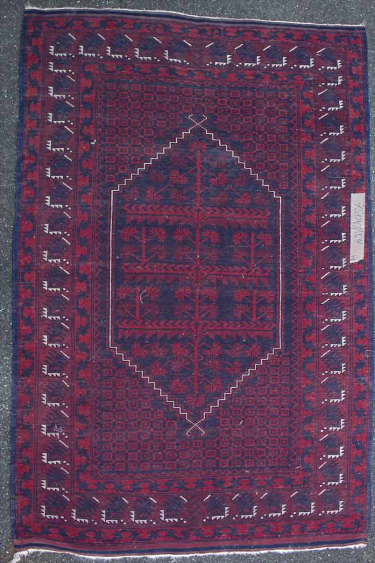 Orientteppich / An oriental carpetMaterial: Wolle auf Wolle, fein geknüpft, Naturfarben,Maße: 180 - Bild 3 aus 5