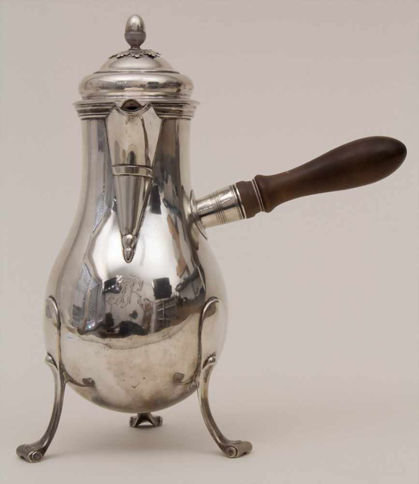 Große Kaffekanne / A large silver coffee pot, Jean Stahl, Straßburg / Strasbourg, um 1790Material: