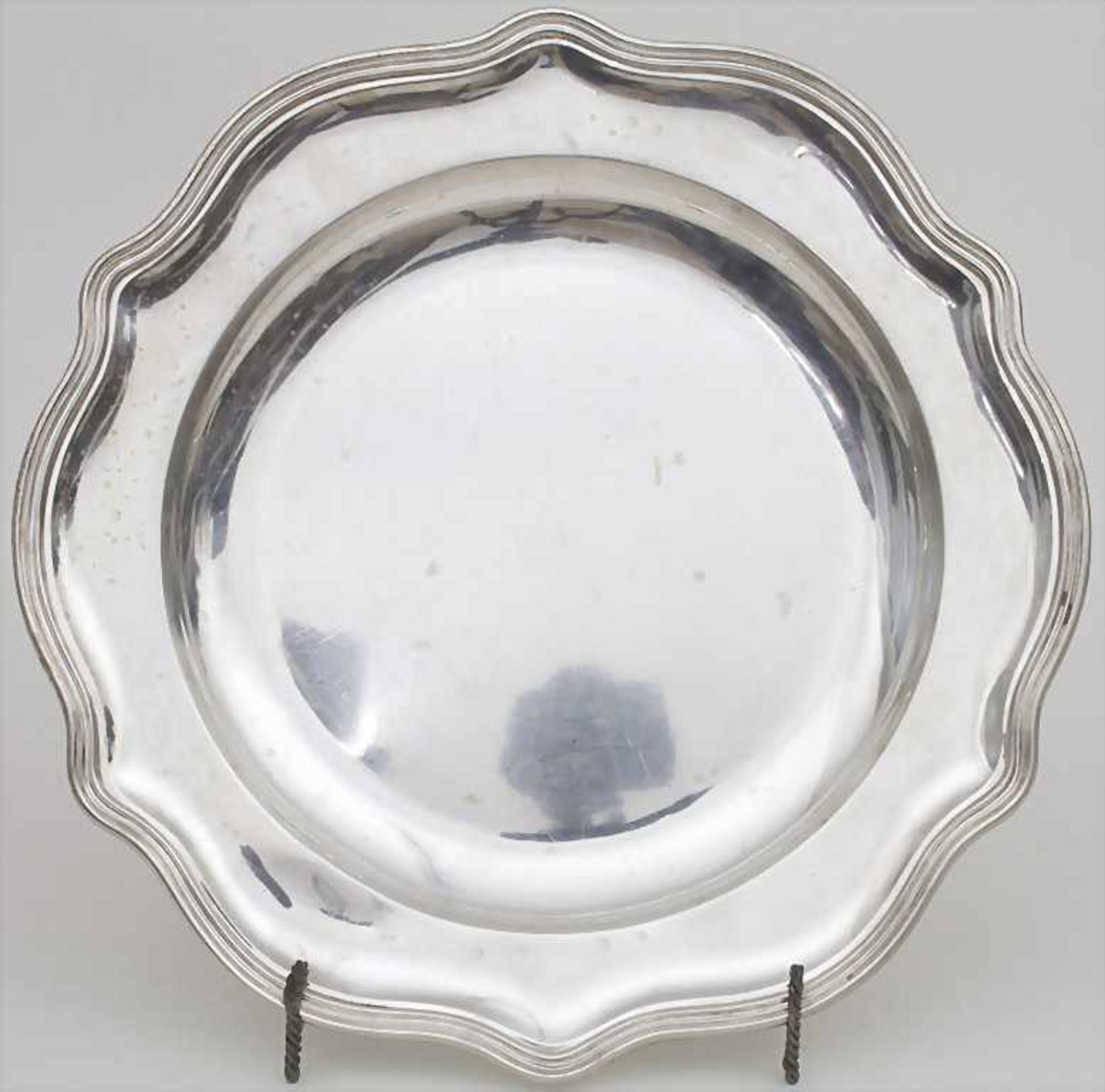 Großer Teller / A large silver plate, Schiffer Edu., Wien / Vienna, 1859Material: Silber 13 Lot,