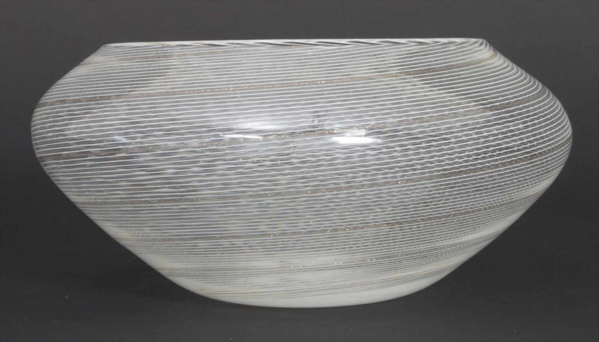 Ziervase / A decorative vase, Murano, Cenedese, um 1955Material/Technik: farbloses Glas, - Image 2 of 4