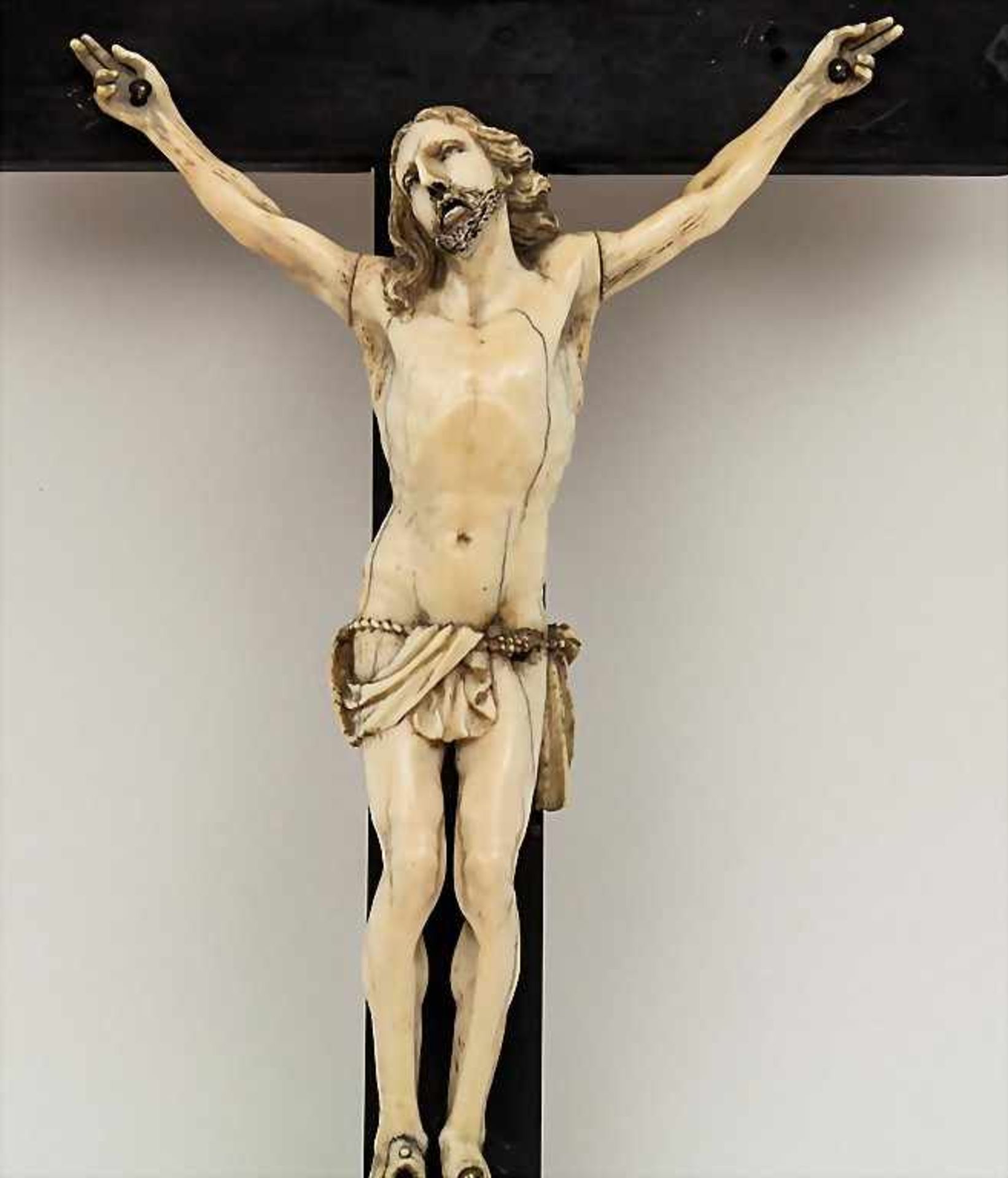 Corpus Christi, Dieppe, 18. Jh.Technik: Elfenbein fein geschnitzt, Kreuz sekundär,Maße: 21x14 cm, - Image 2 of 3