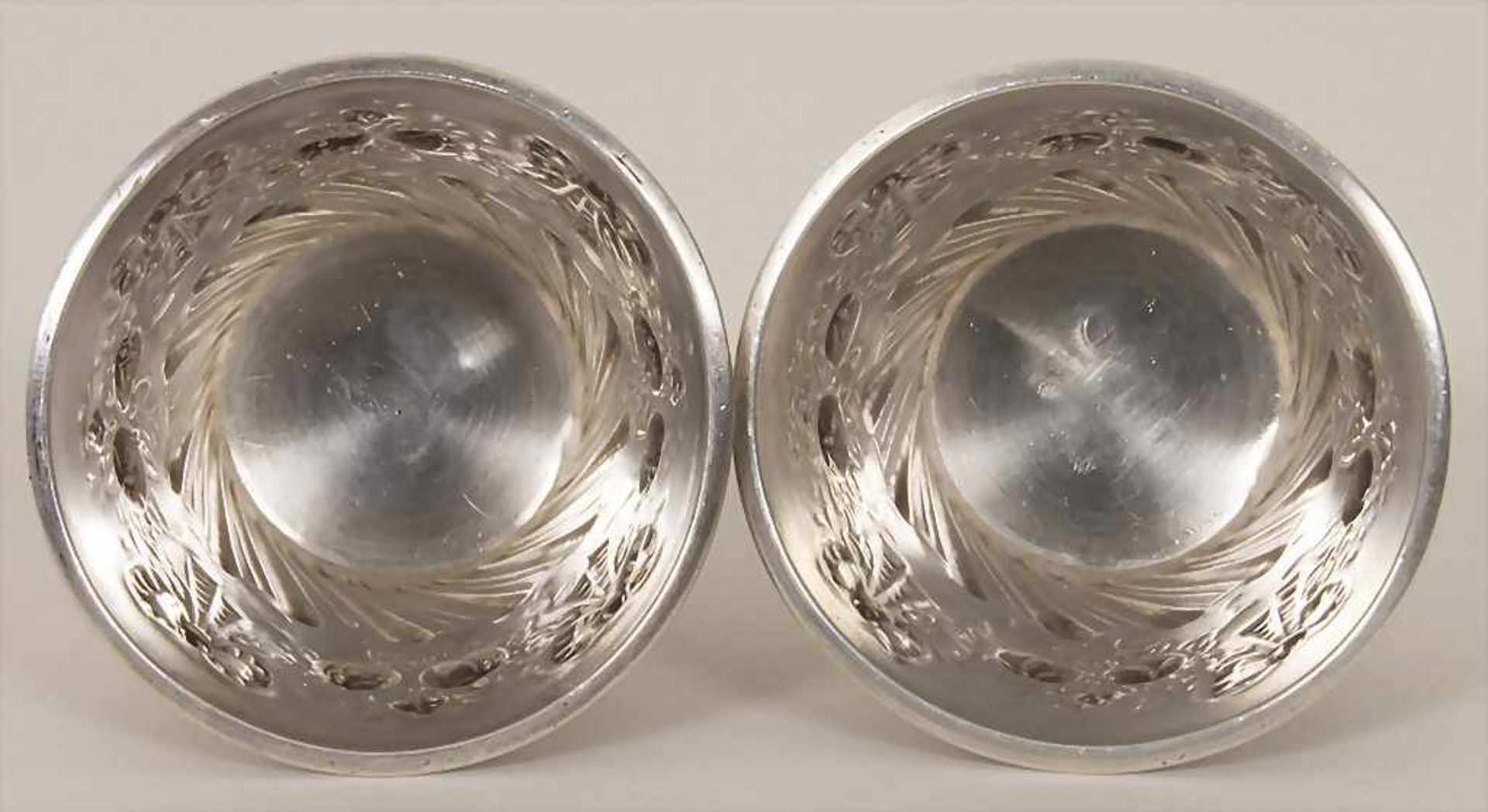 Zwei kleine Becher / Two small silver beakers, Hanau, um 1880Material: Silber, 800,Punzierung: - Bild 2 aus 4