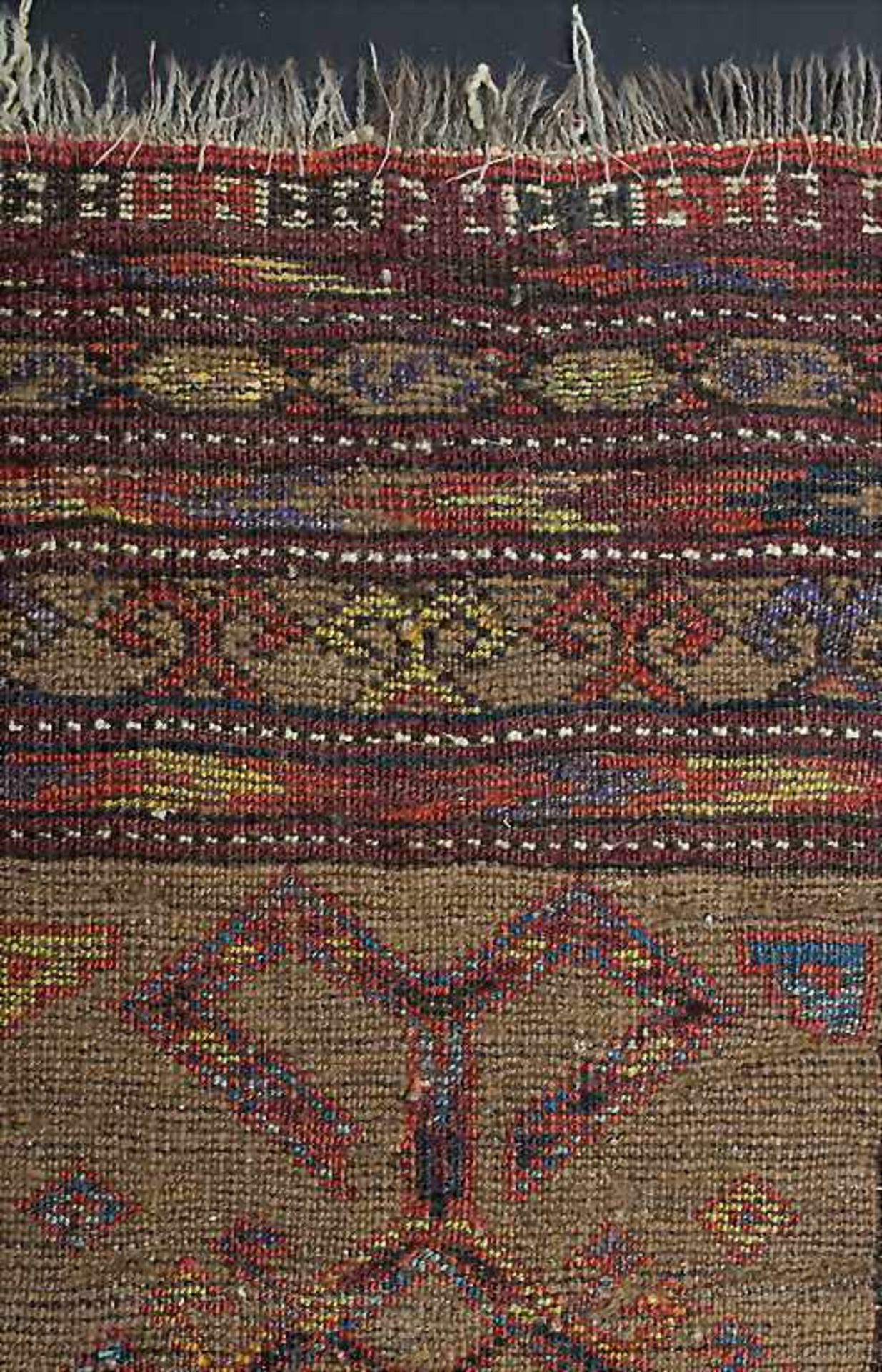 Orientteppich / An oriental carpet, wohl TurkmeneMaterial: Wolle auf Wolle, Maße: 74 x 98 cm, - Bild 4 aus 4