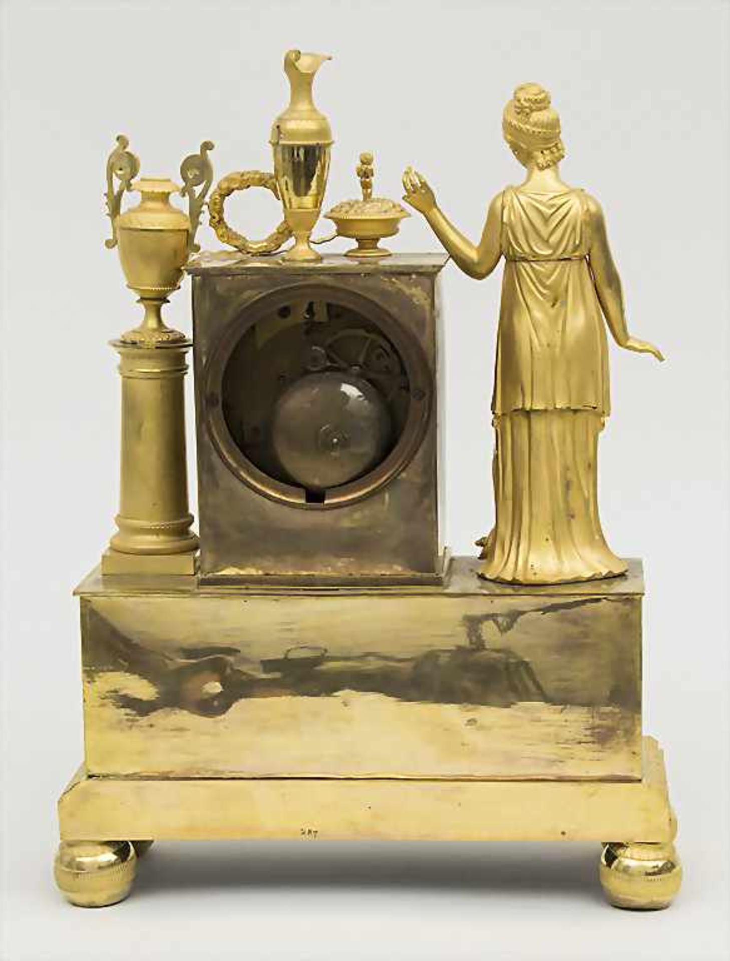 Pendule Epoque Restauration, Paris, ca. 1824Gehäuse: Bronze vergoldet, Uhrwerk: Gehwerk, - Image 2 of 4
