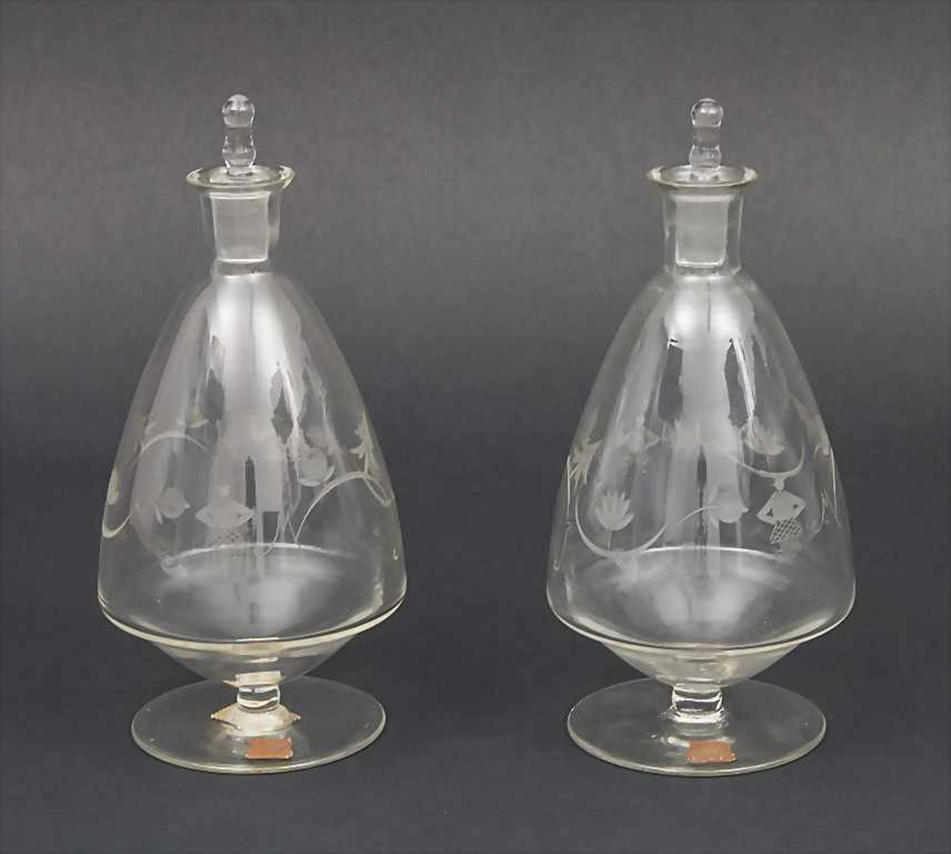 Paar Karaffen / A Pair Of Decanter, Emmy Seyfried, München, ca. 1920Material: farbloses Glas mit