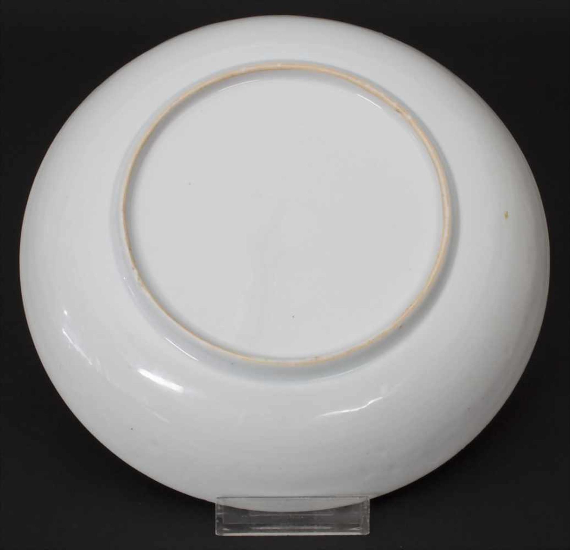 Teller / A plate, China, 17./18. Jh.Material: Porzellan, mit Blauemalerei, Goldrand,Marke: - Bild 4 aus 5