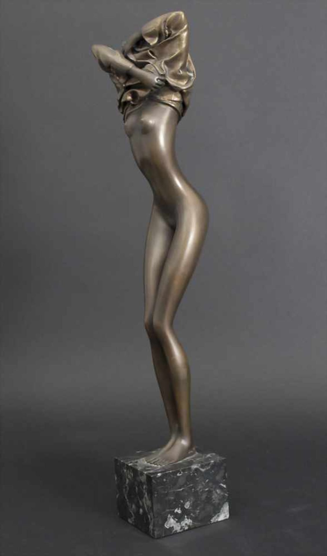 Bruno Bruni (*1935), Weiblicher Akt 'La venere annoiata' / A female nude 'La venere annoiata' - Image 2 of 13