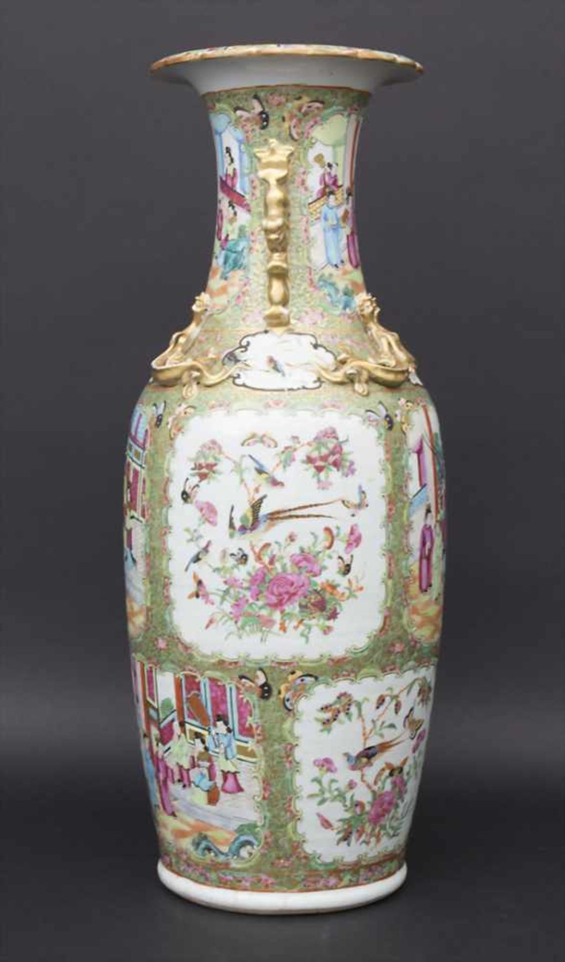 Porzellan Ziervase,'Famille Rose', China, 19. Jh.Material: Porzellan, polychrome Emailmalerei, - Bild 16 aus 29