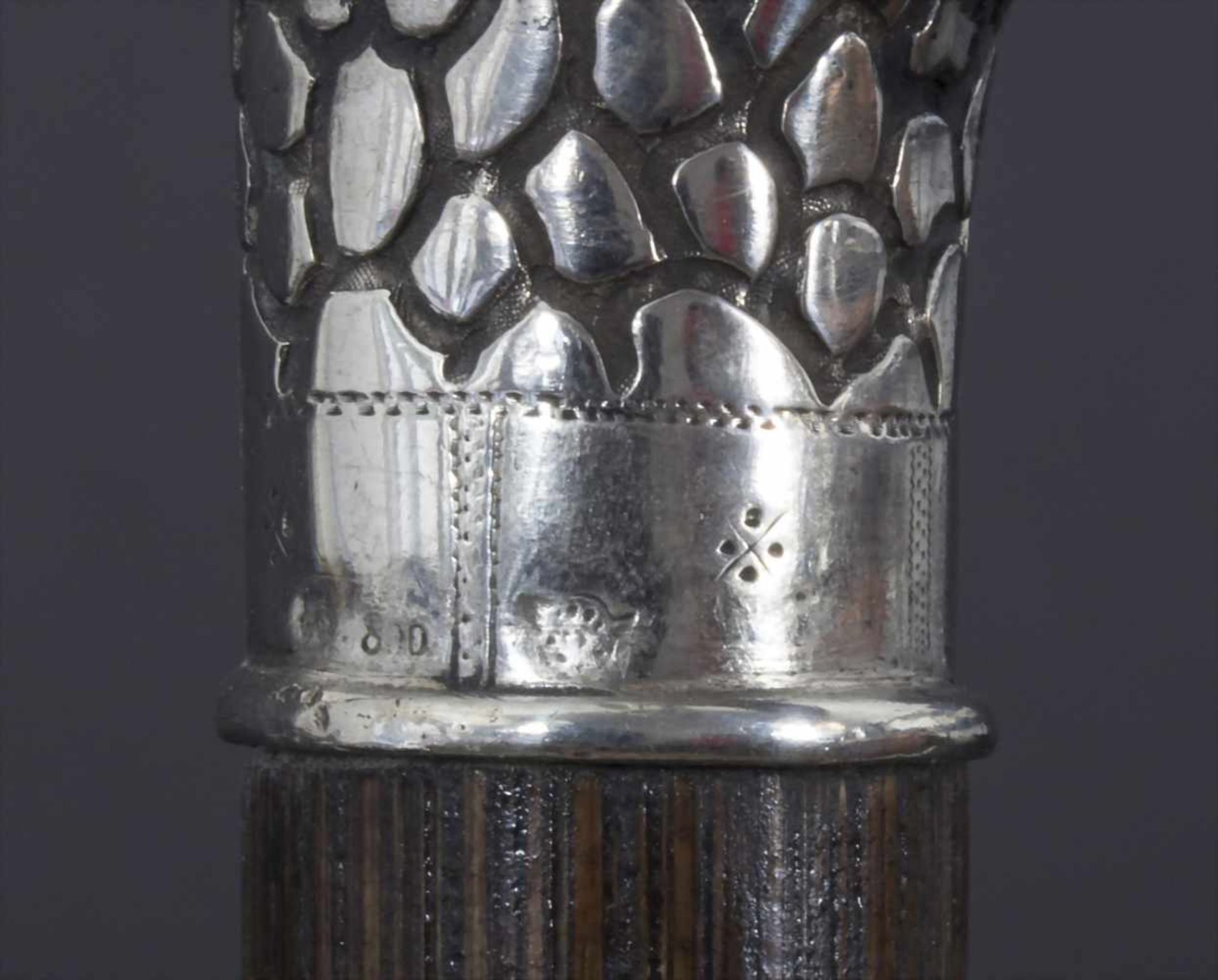 Gehstock mit Silbergrifff 'Tierhautrelief' / A cane with silver handle, deutsch, um 1900Material: - Image 6 of 7