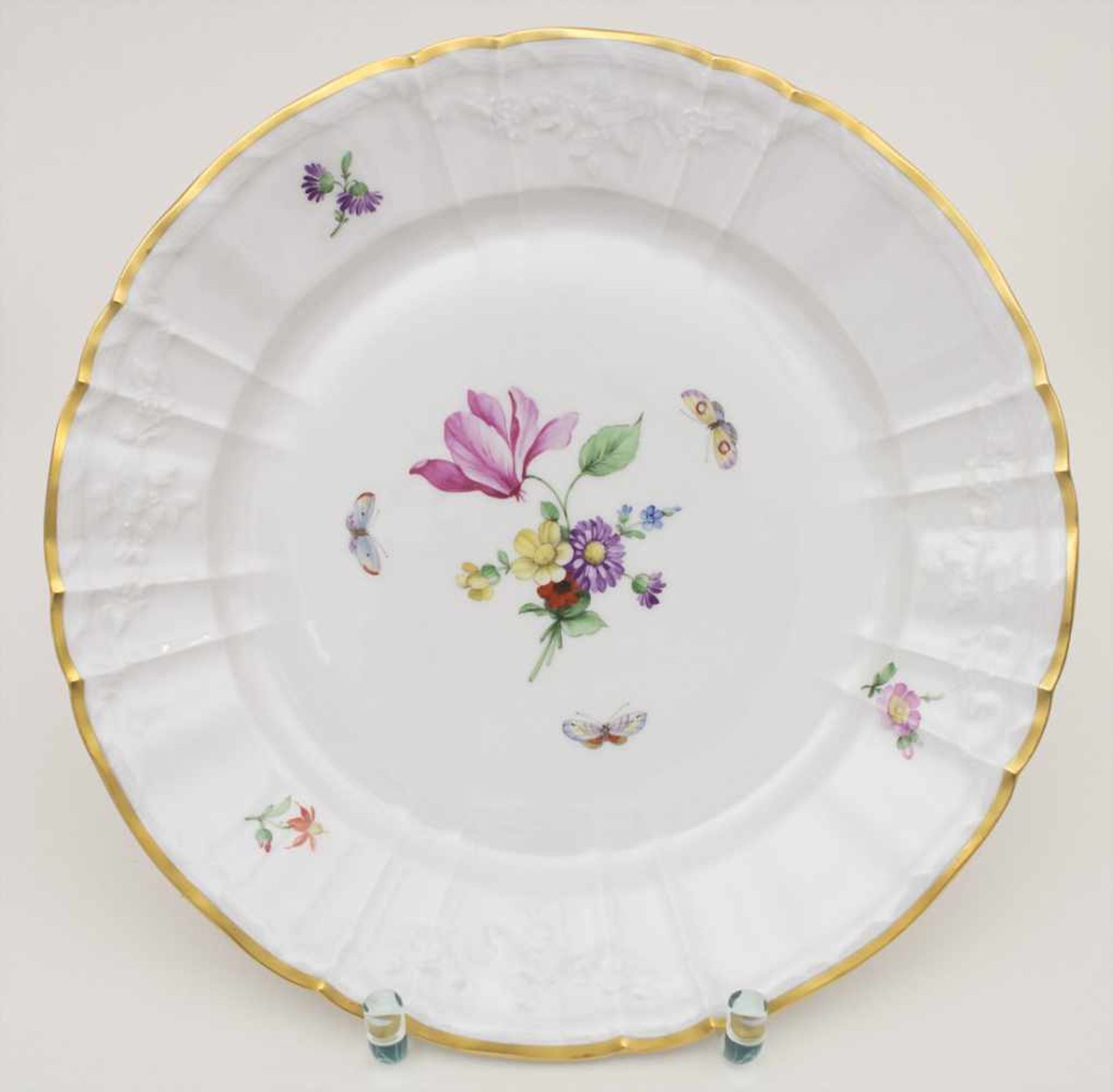 8 Teller mit Blumenmalerei / 8 plates with flowers, KPM, Berlin, 20. Jh.bestehend aus: 4 - Bild 2 aus 7