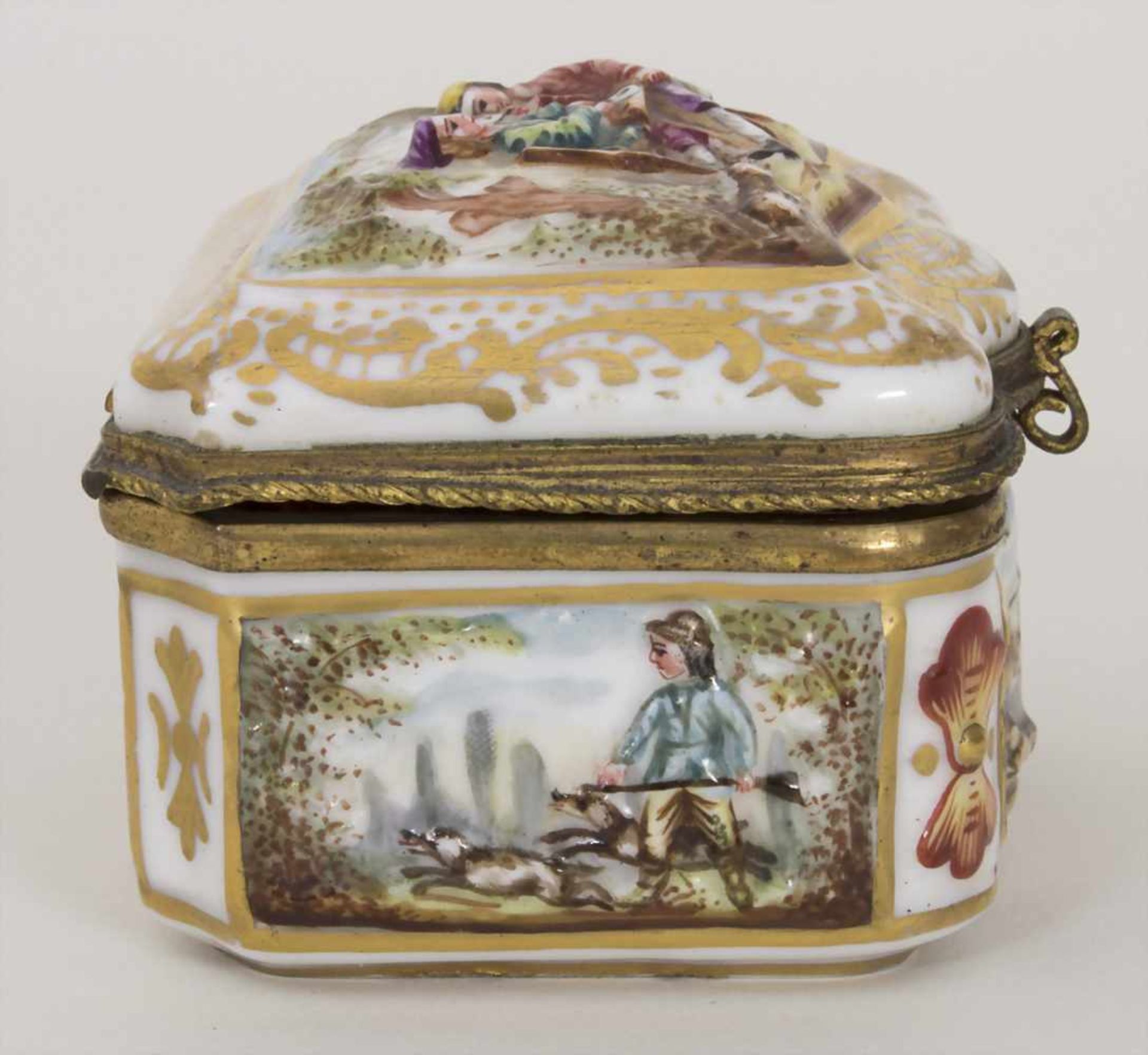 Deckeldose / Tabatiere mit Kartenspielern und Jagdszenen / A snuff box with card players and hunting - Image 4 of 8