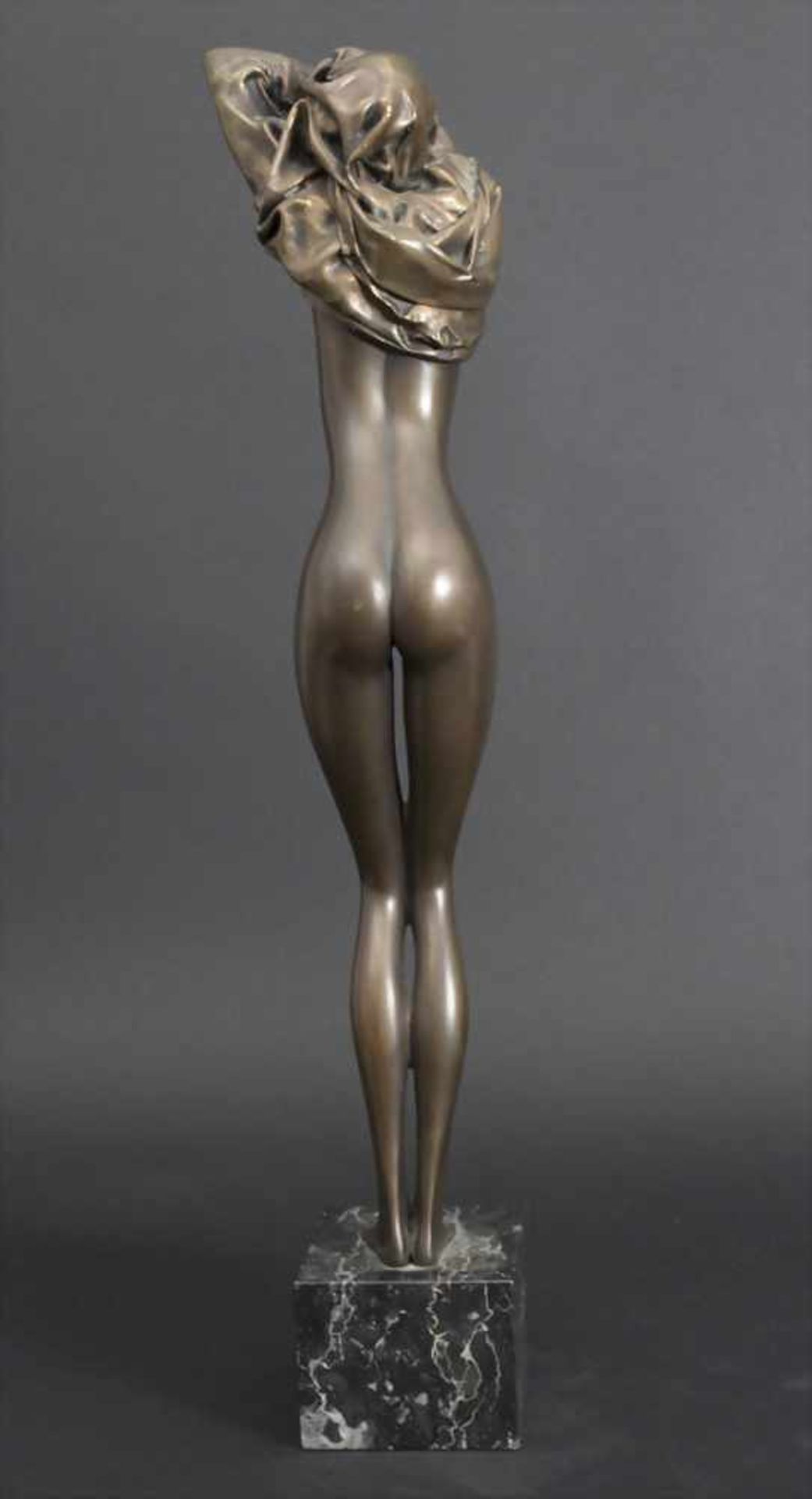 Bruno Bruni (*1935), Weiblicher Akt 'La venere annoiata' / A female nude 'La venere annoiata' - Image 5 of 13