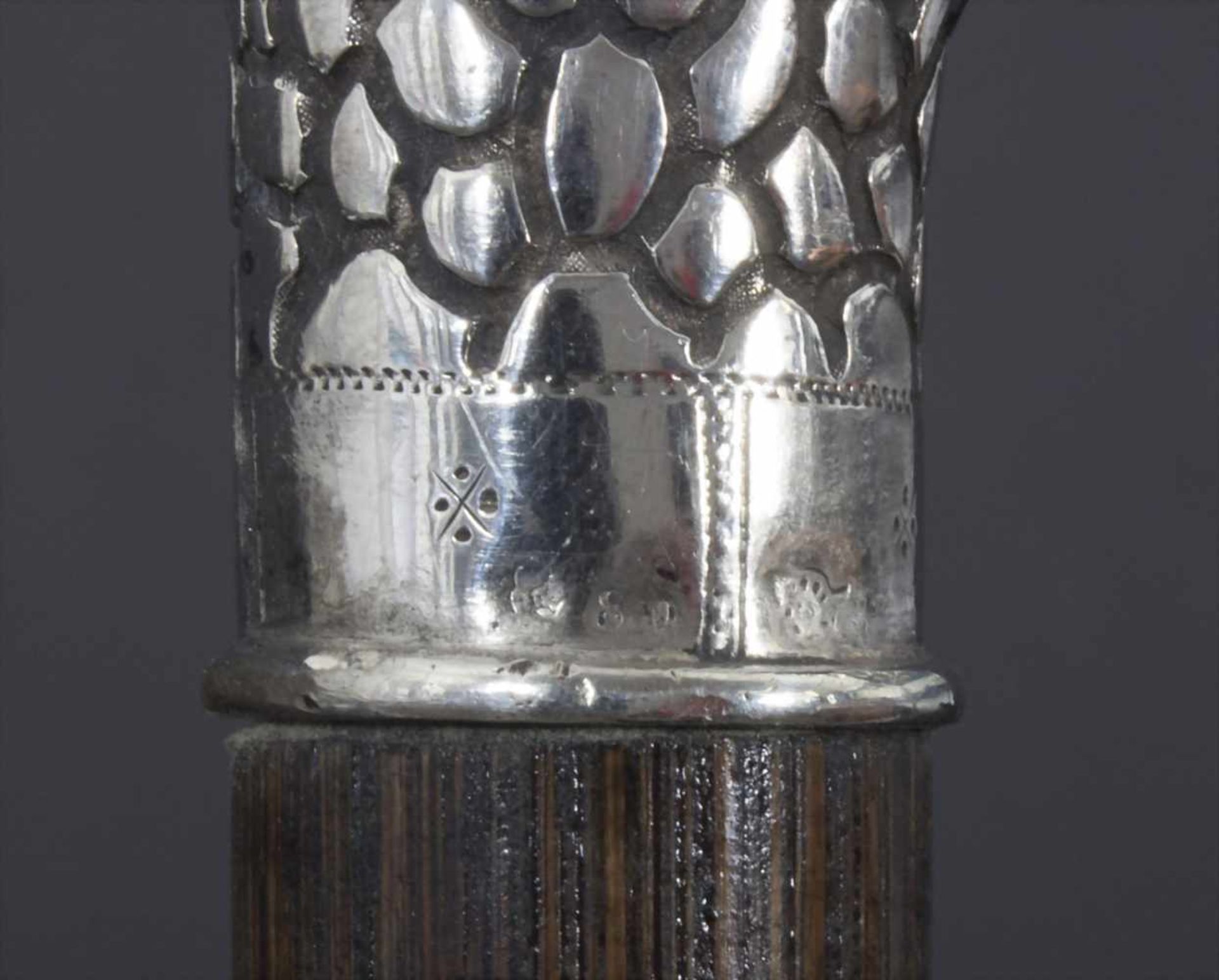 Gehstock mit Silbergrifff 'Tierhautrelief' / A cane with silver handle, deutsch, um 1900Material: - Image 5 of 7