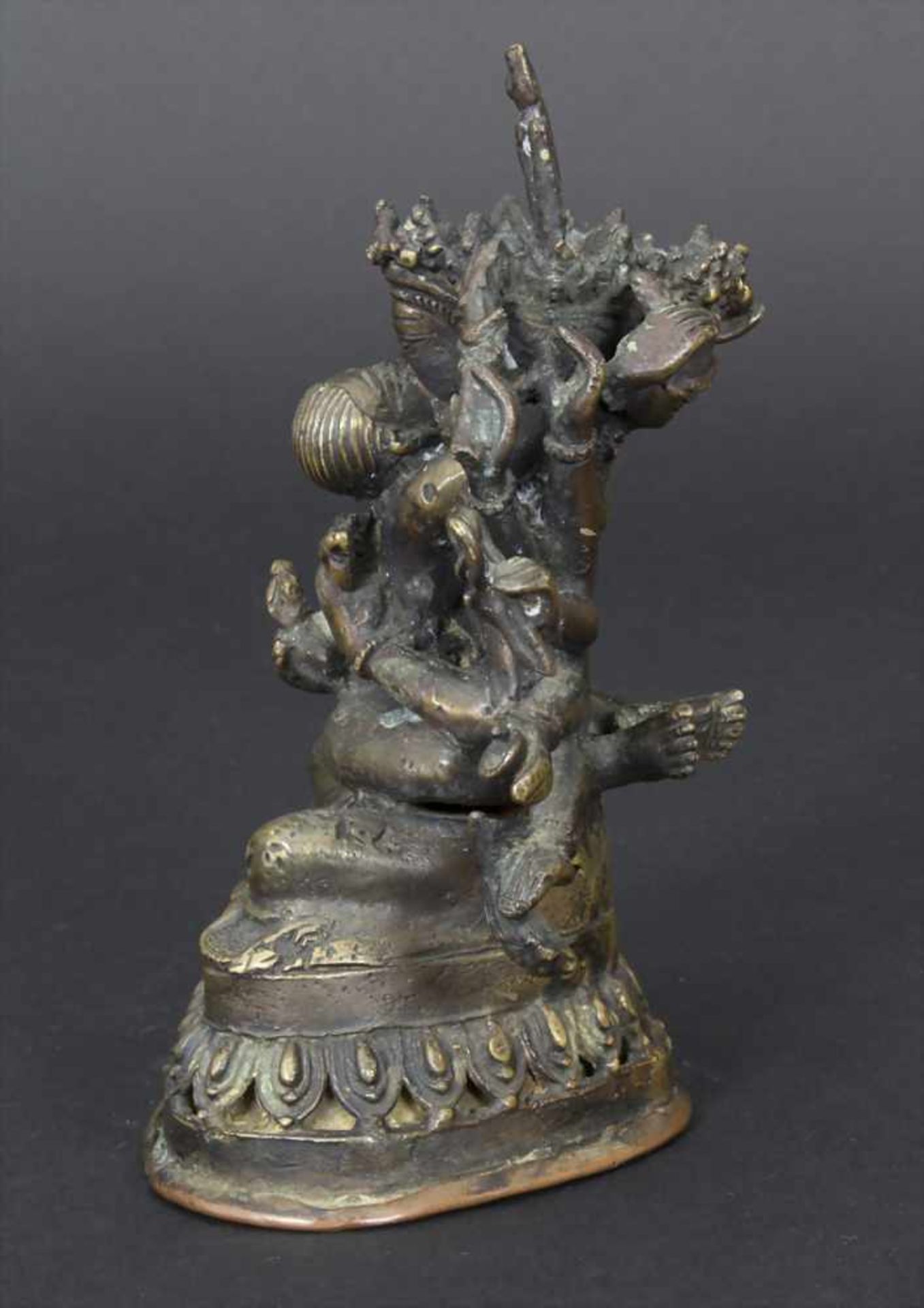 Sarvavid Vairocana vereint mit Shakti auf Lotosthron, Tibet, 17. JhMaterial: Bronze des Vierköpfigen - Bild 7 aus 11