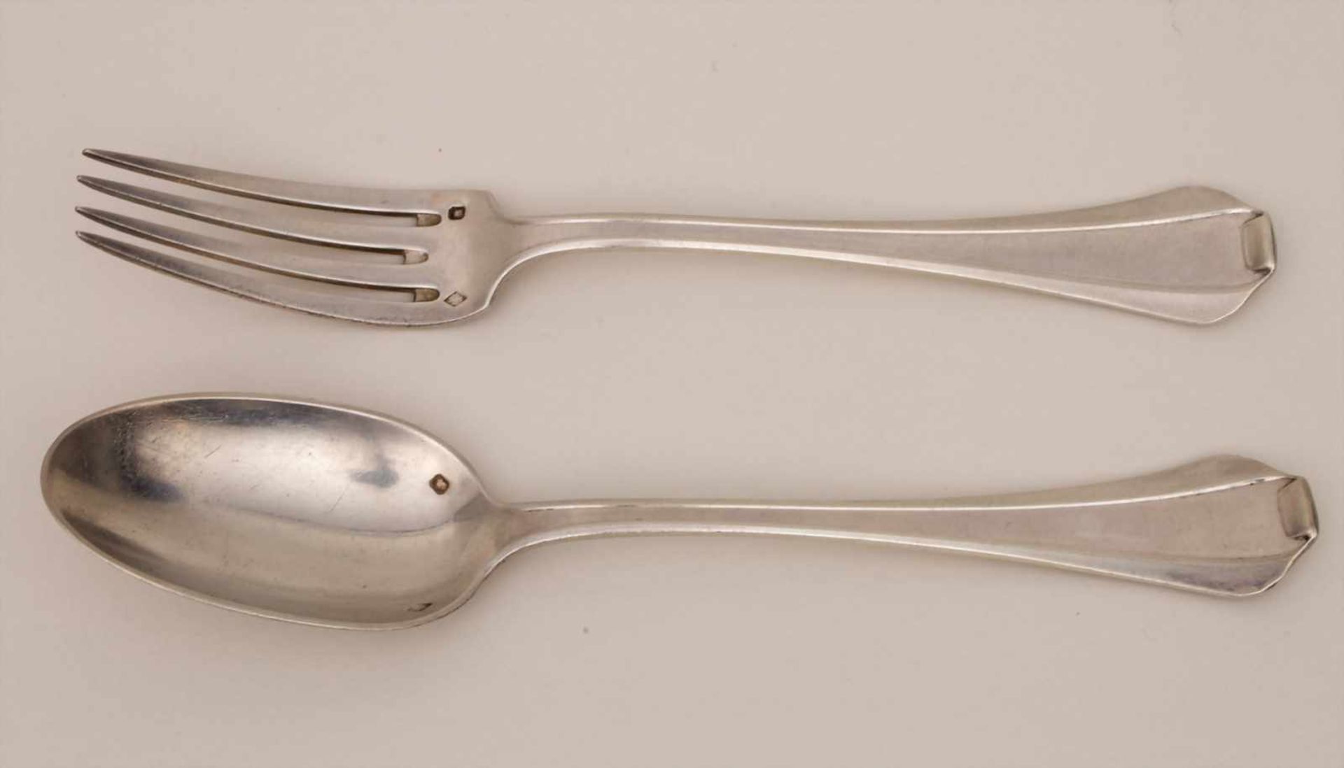 Gabel und Löffel im Etui / A silver fork and a spoon in a box, Louis Coignet, Paris, 1889-
