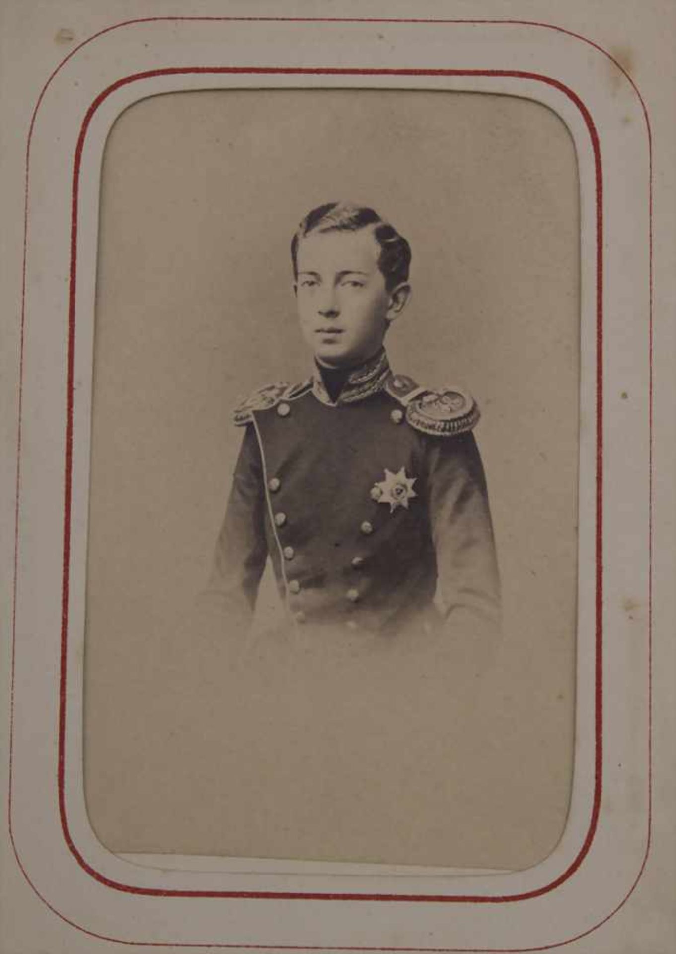 Fotoalbum 'Europäischer Adel' / A photo album 'European Aristocracy'Material: Ledereinband mit - Image 14 of 51