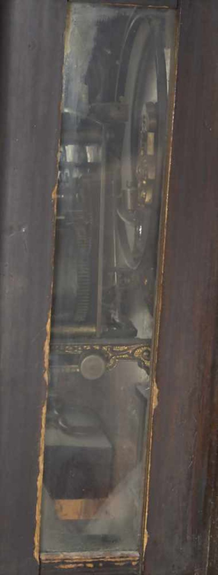 Wanduhr / A wall clock, deutsch um 1910Material: furniertes Holzgehäuse, Holzapplikationen, - Image 4 of 4